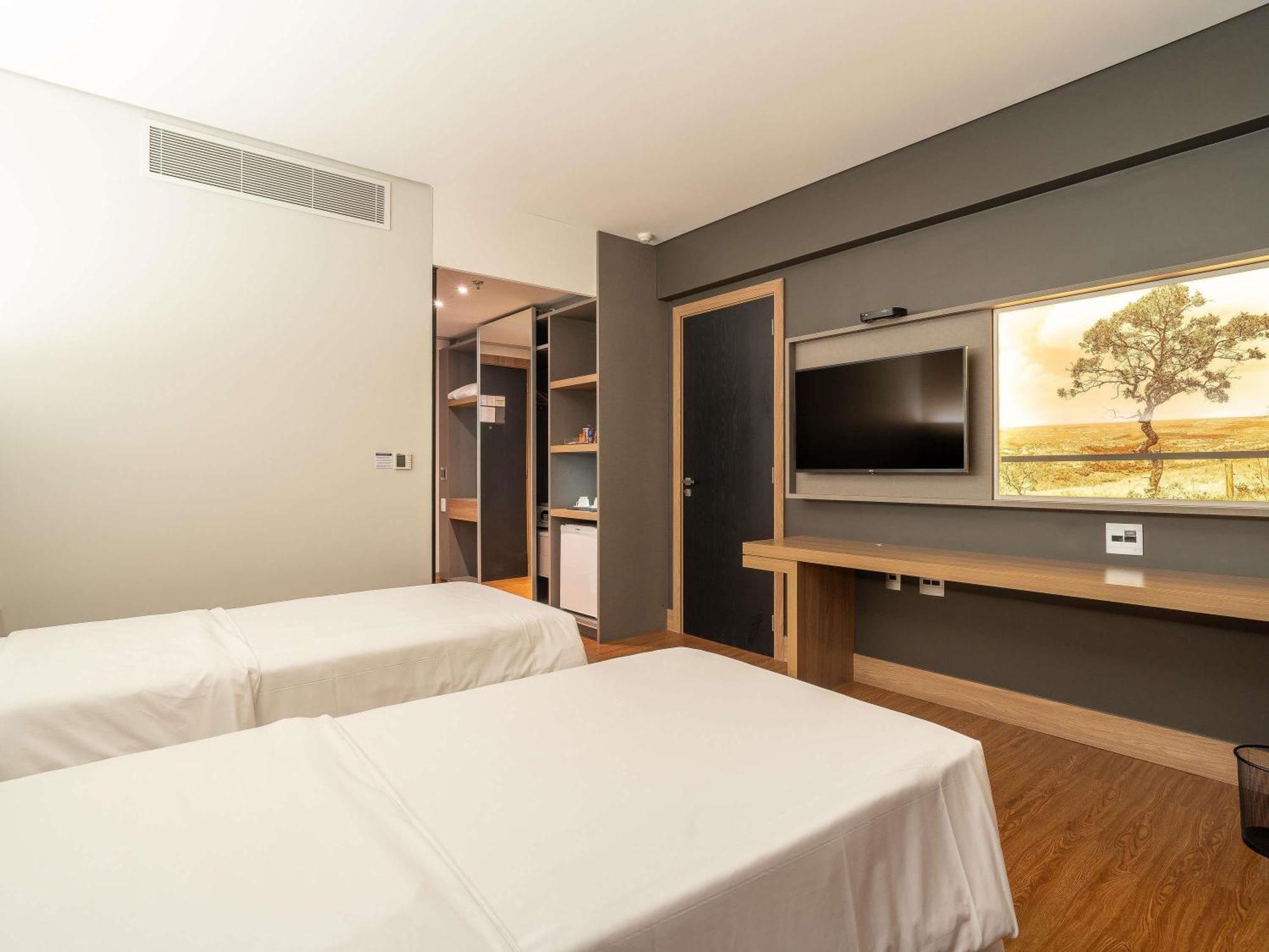 Standard Apartment with Two Single Beds