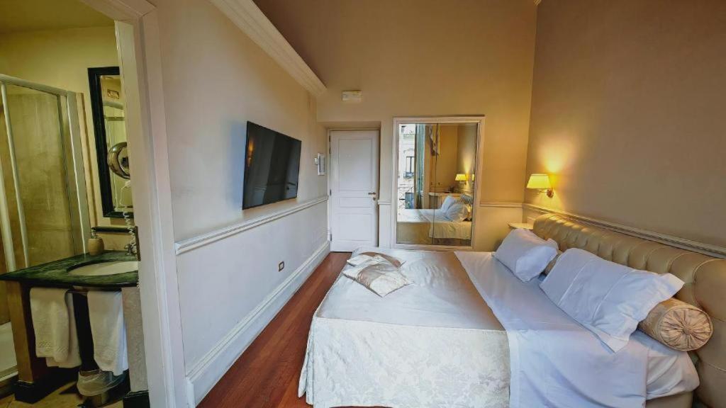 Classic Double or Twin Room