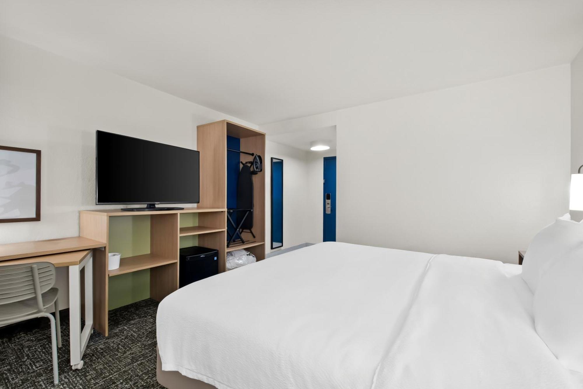Habitación con cama extragrande y sofá cama - No fumadores