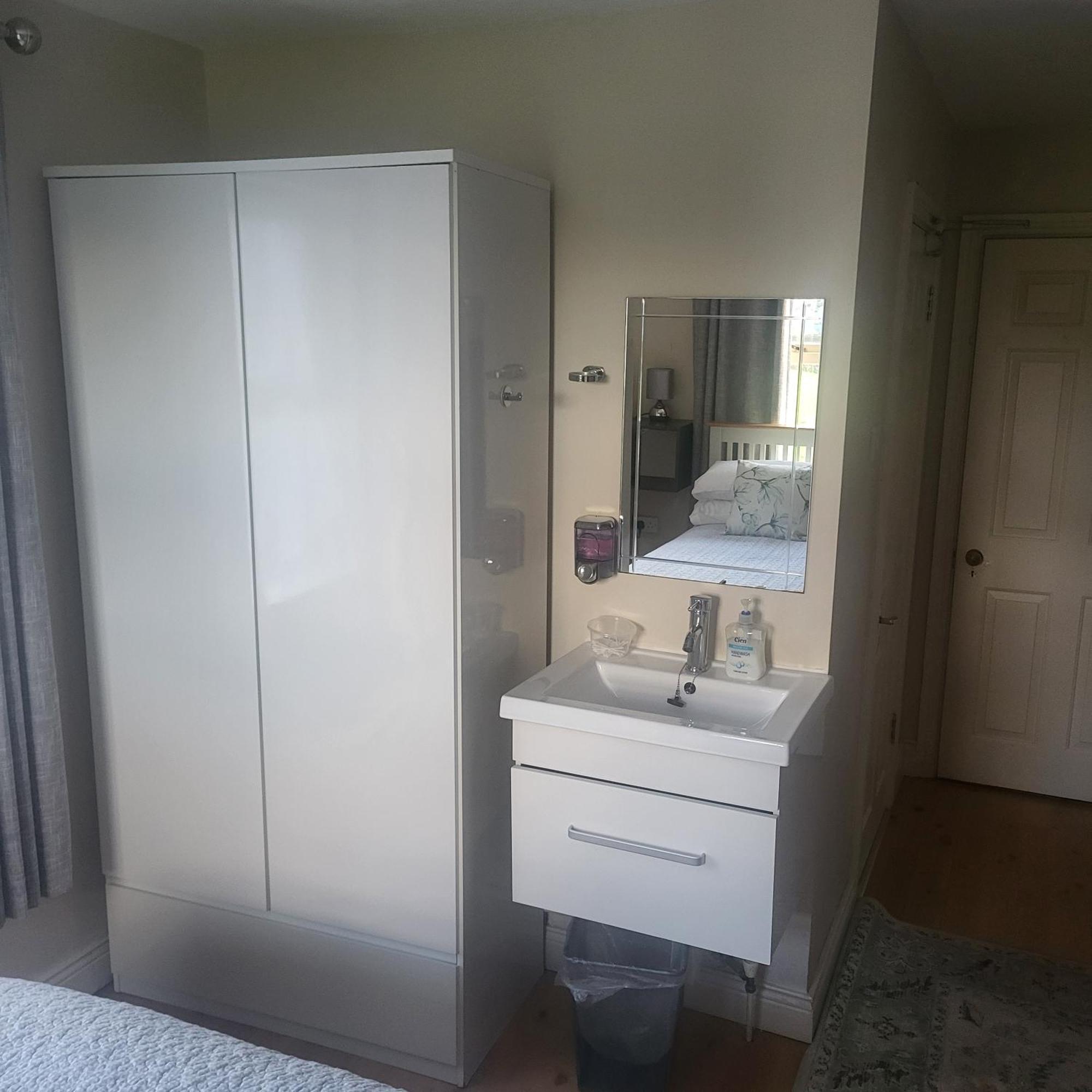 Deluxe Double or Twin Room with Mountain View,1756539198:JPEG