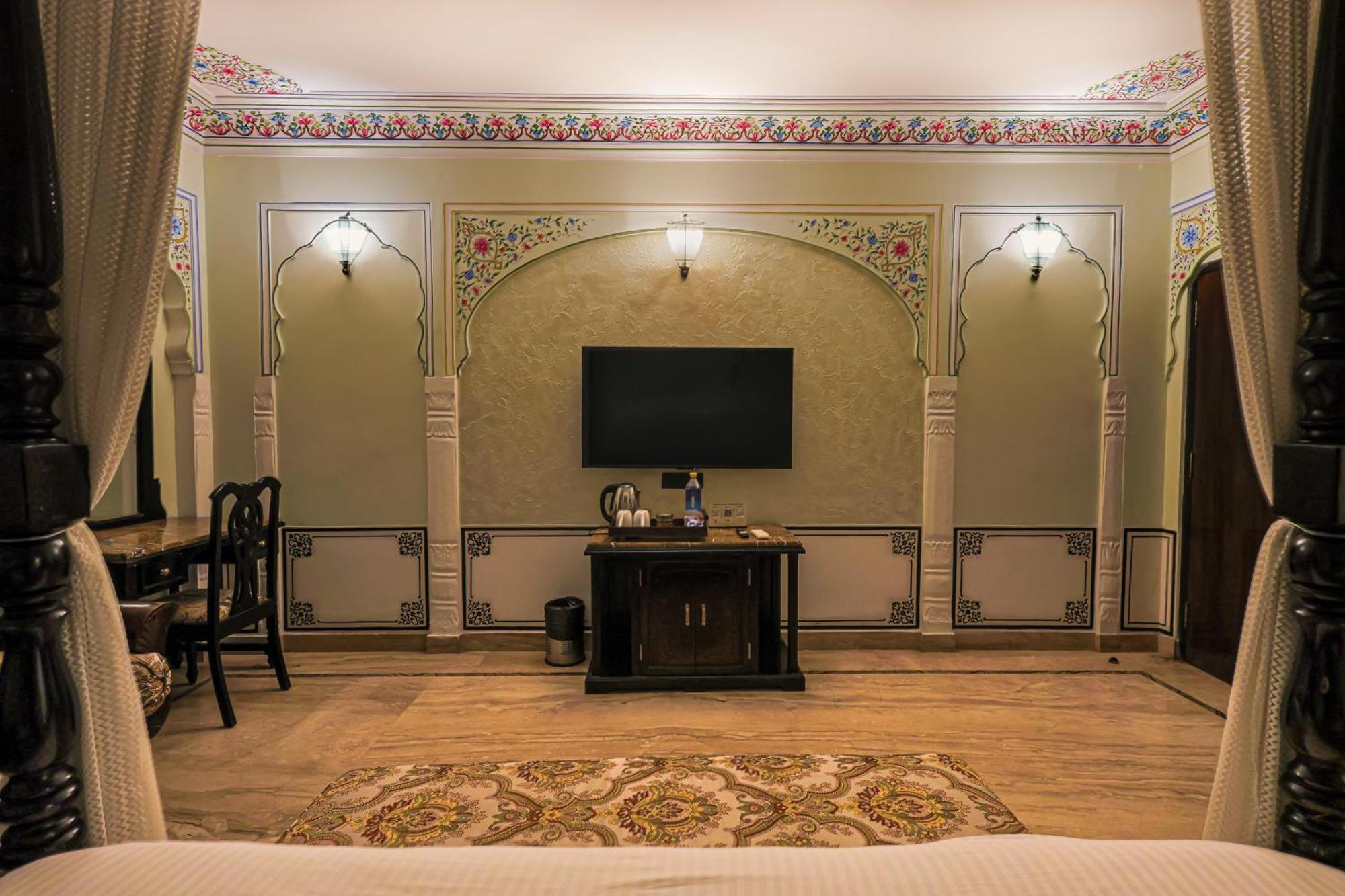 Premium Double Room: 20% Off on Food at Zaika & Over the Moon, 30% Off on SPA Happy Hours at #BC on Alcoholic Beverages,1756541033:JPEG