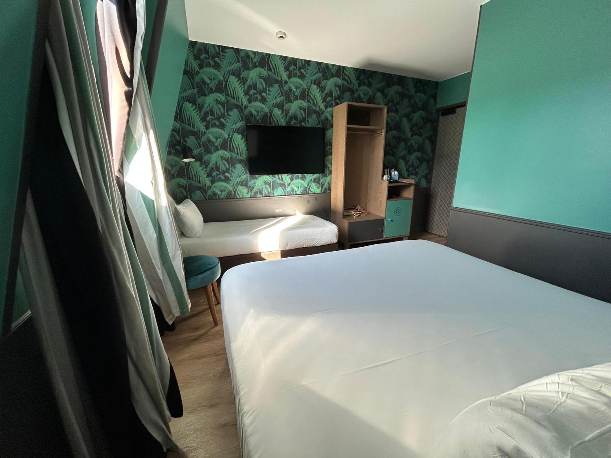 Triple Room,1756547844:JPEG