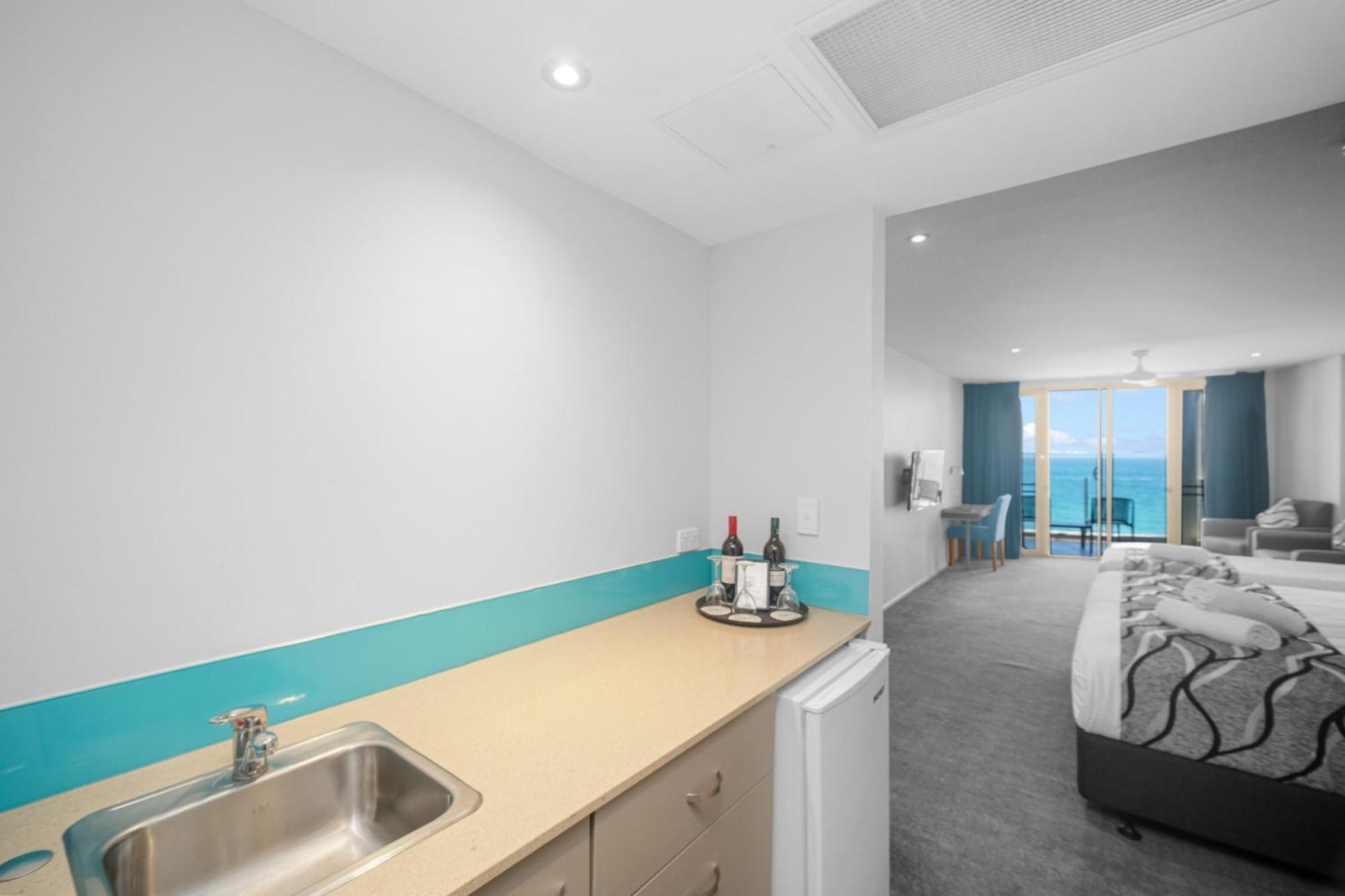 Deluxe Triple Room with Sea View