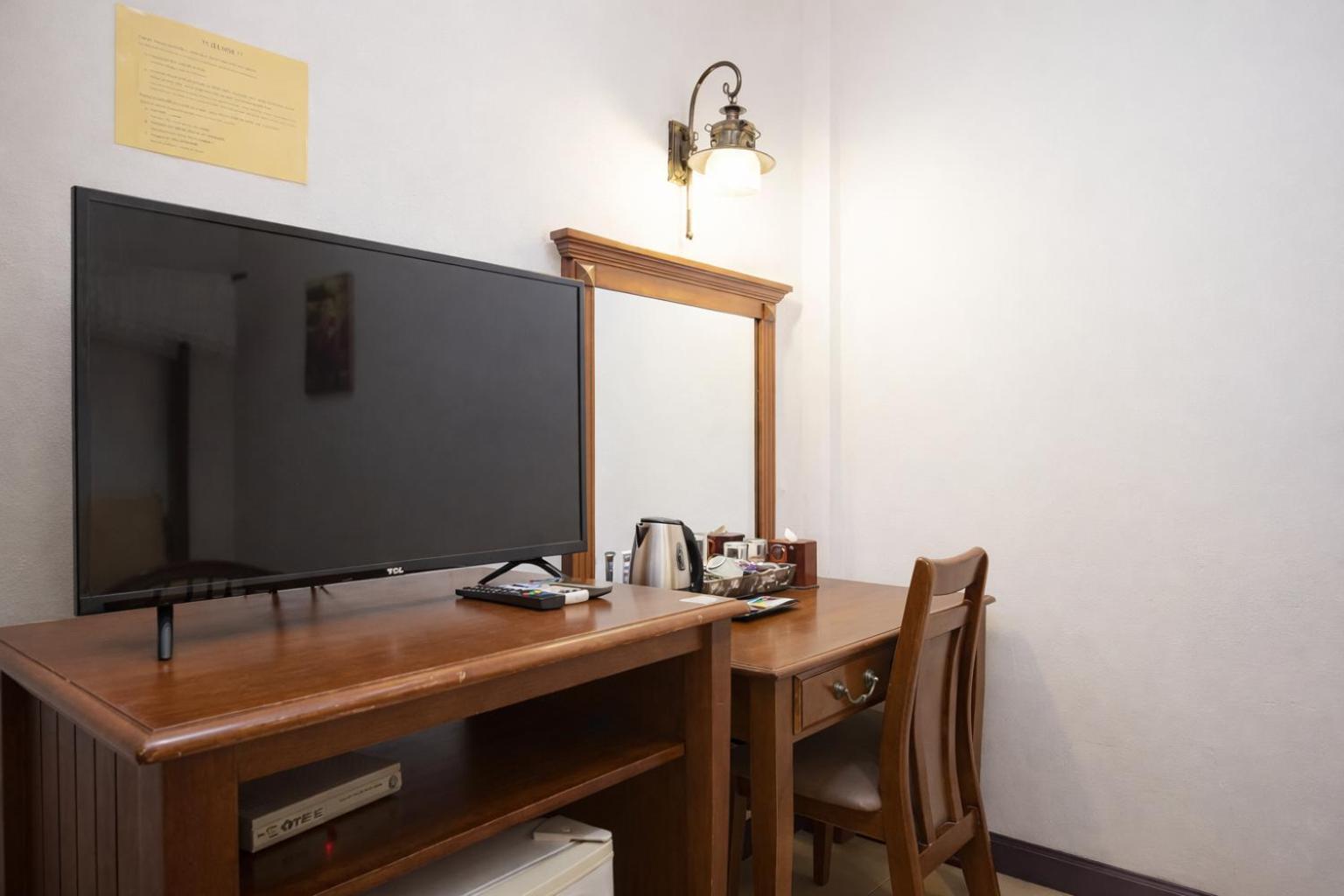 Standard Double Room - No Window