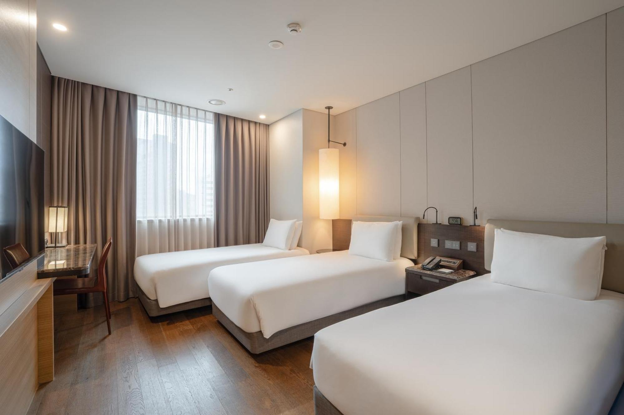 Deluxe Triple Room,1756563590:JPEG
