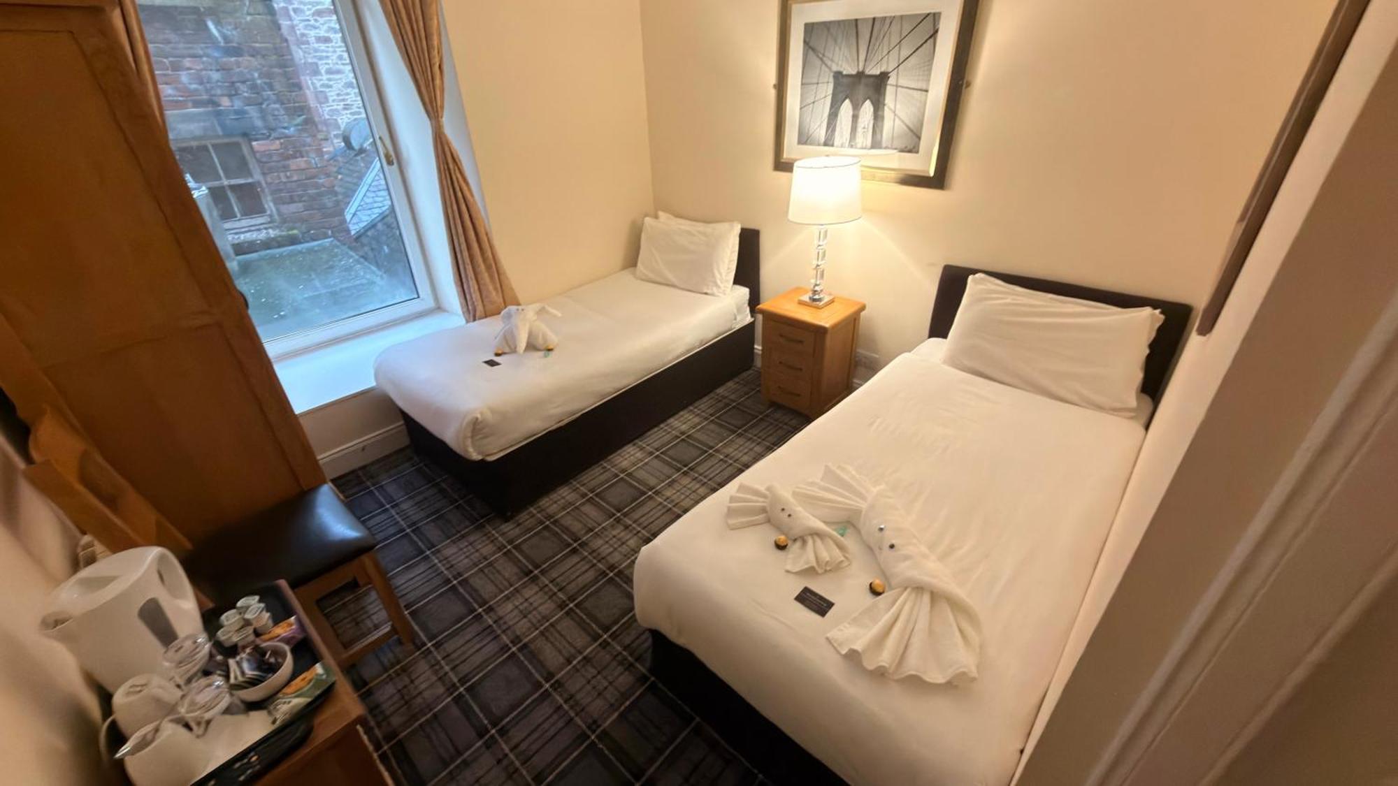 Standard Twin Room