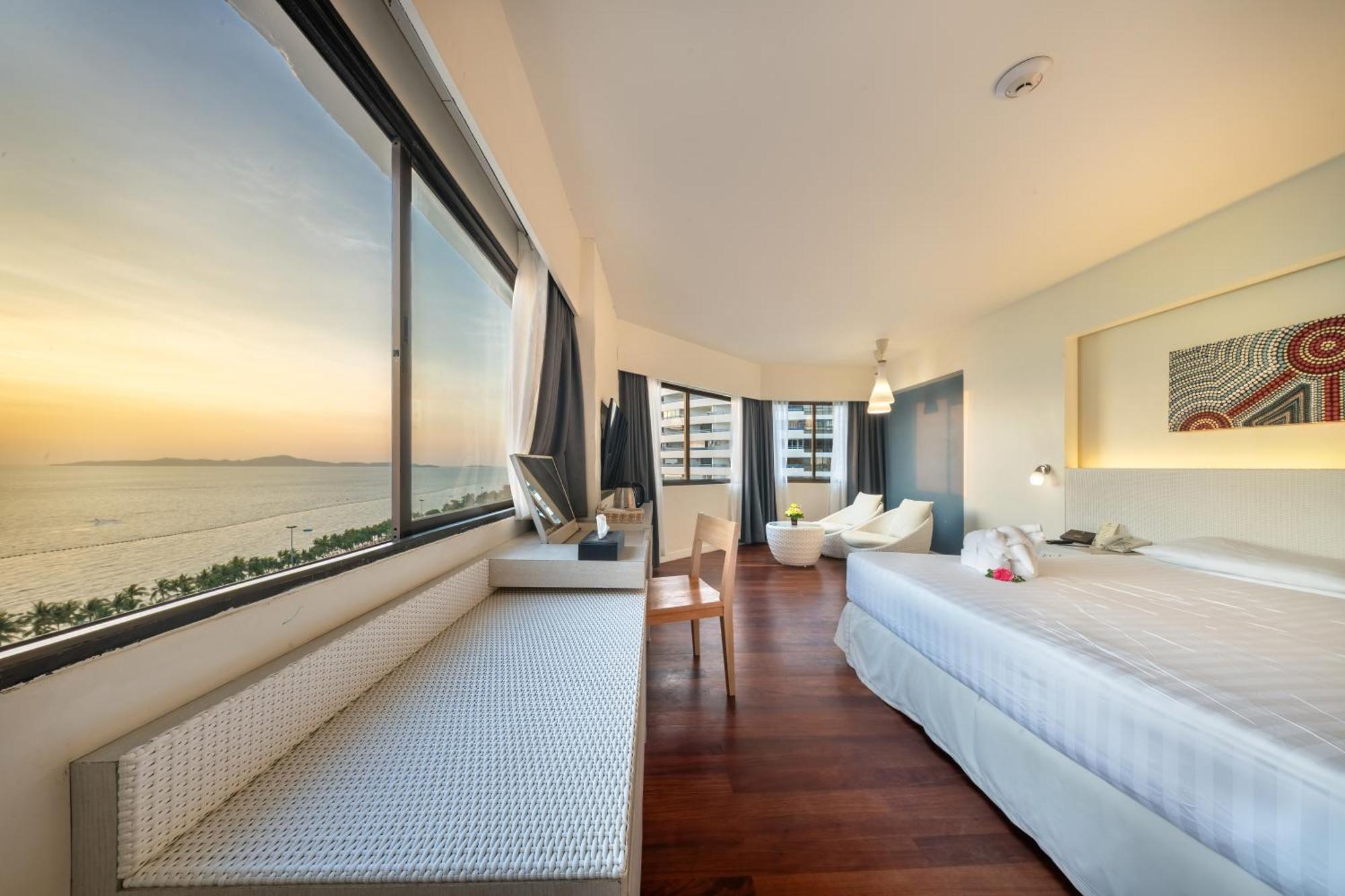 Honeymoon Suite Seaview - Palm wing,1756567785:JPEG