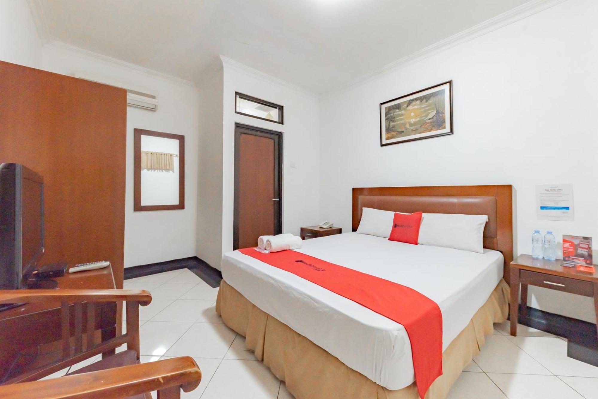 Kamar RedDoorz Double