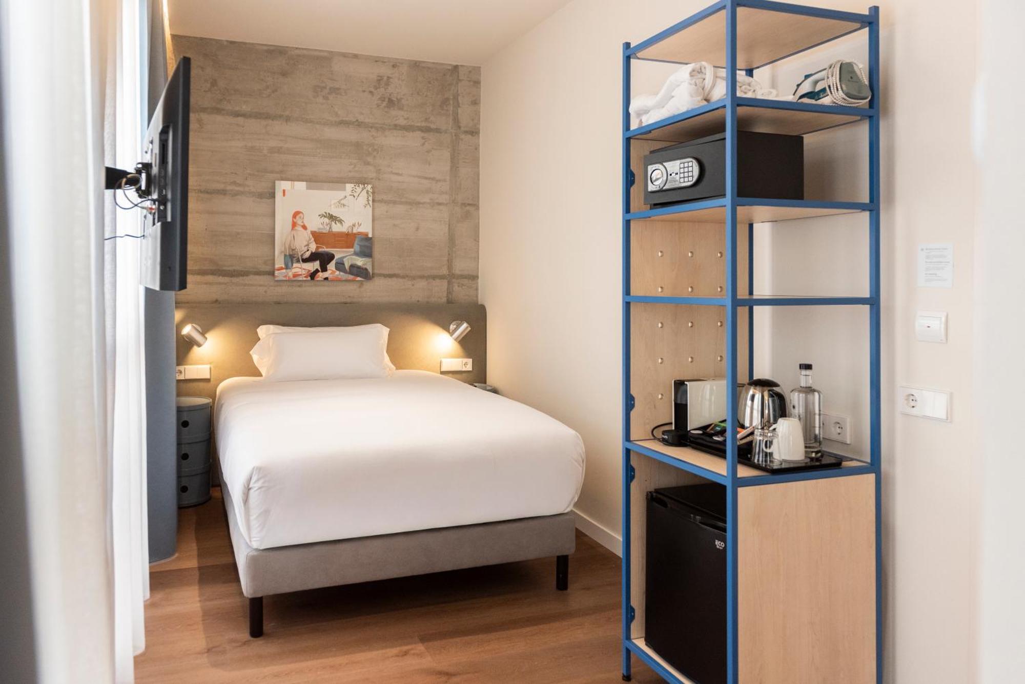 Superior Single Room