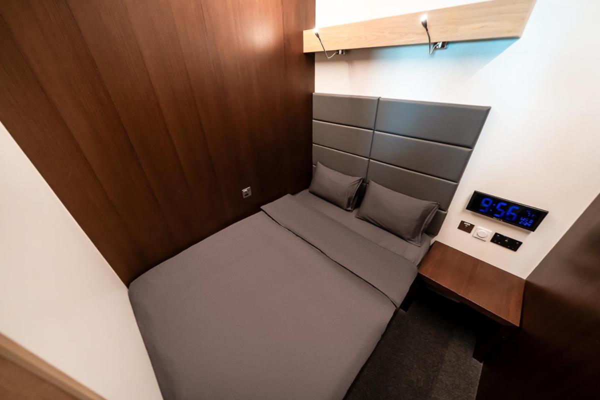 Double Cabin – 8 Hour from 2300-0700 hrs 11pm-7am