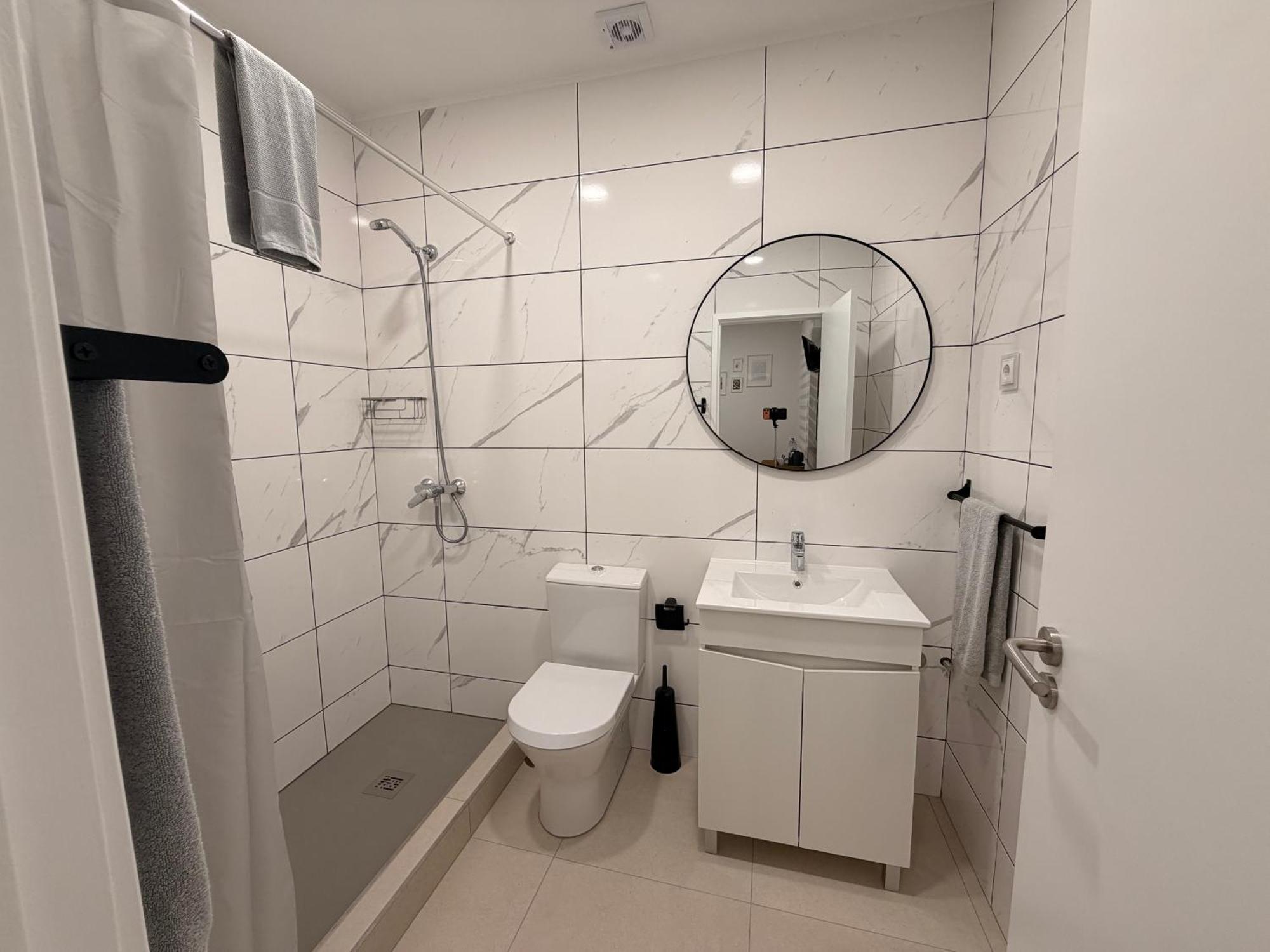 Small Single Room,1756713883:JPEG