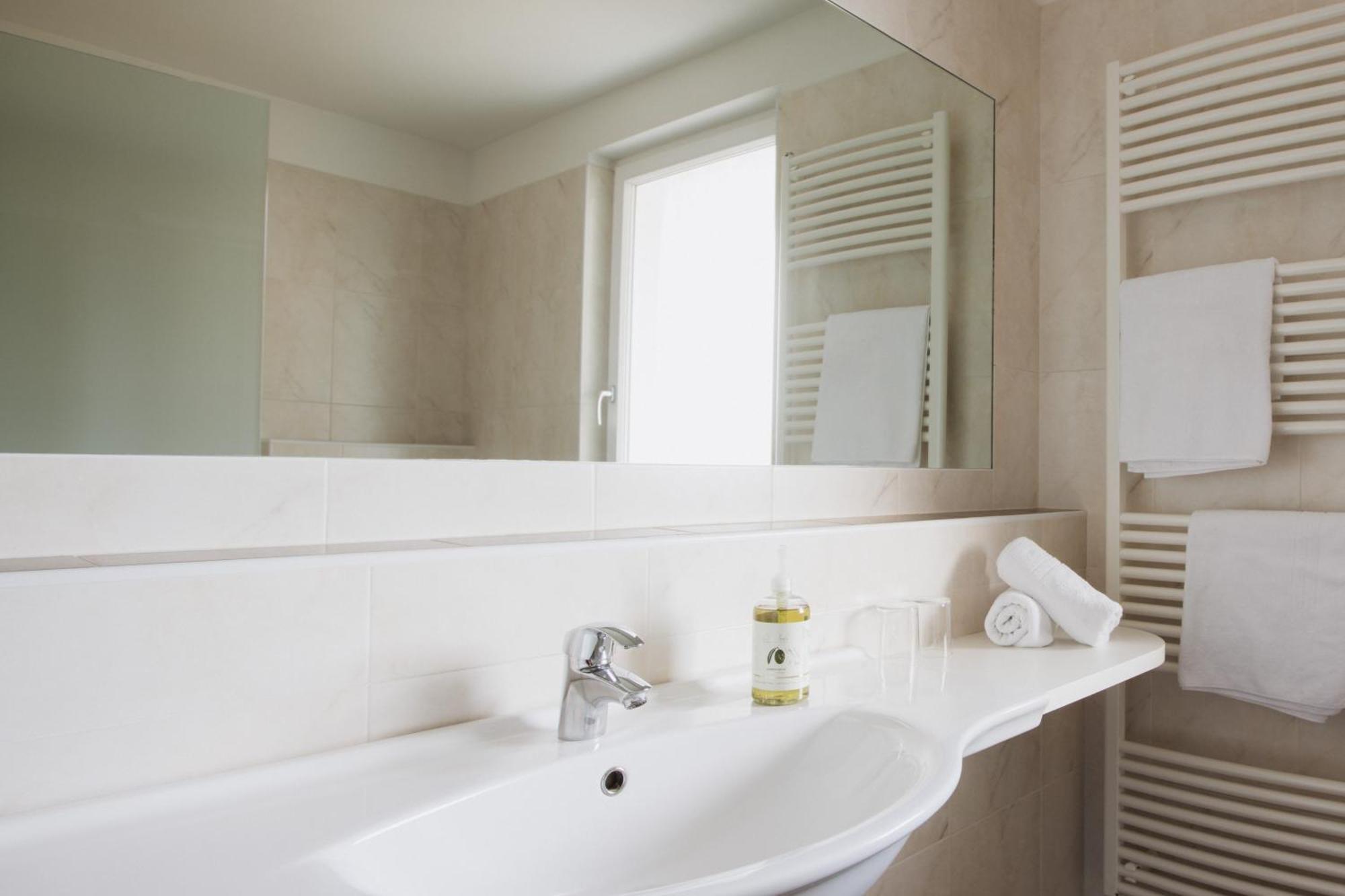 Familiensuite mit Balkon