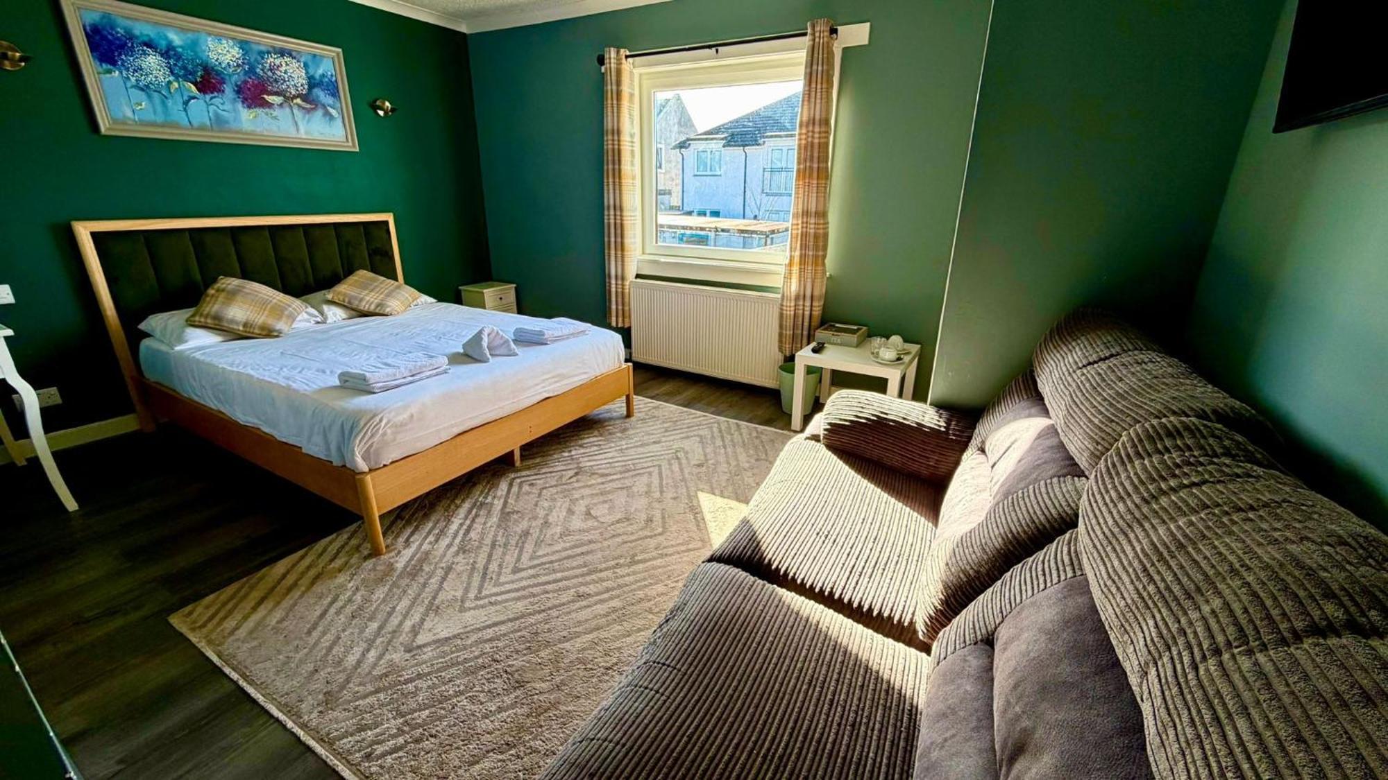 Double Room with Private Bathroom