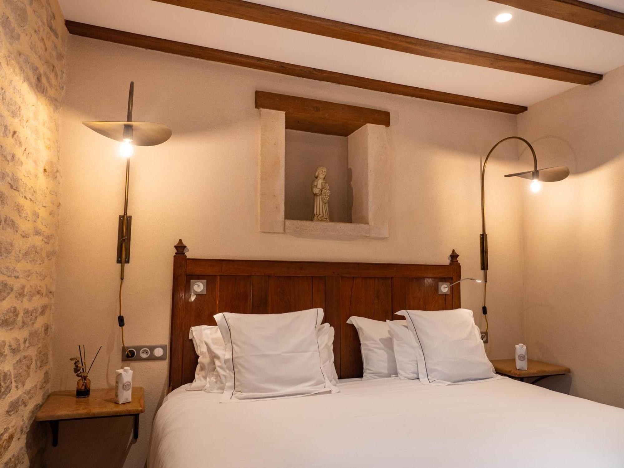 Tradition Room