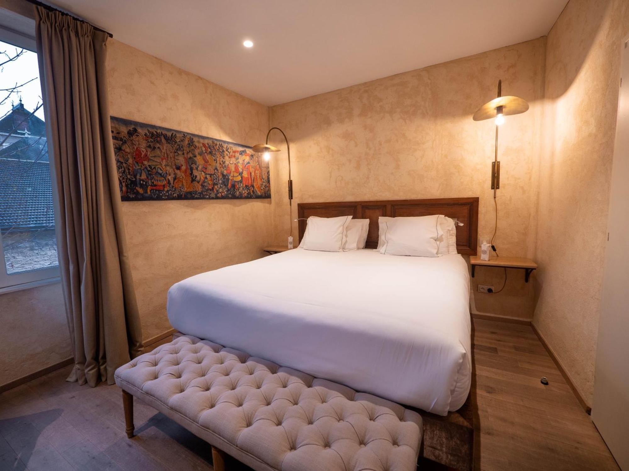 Tradition Room