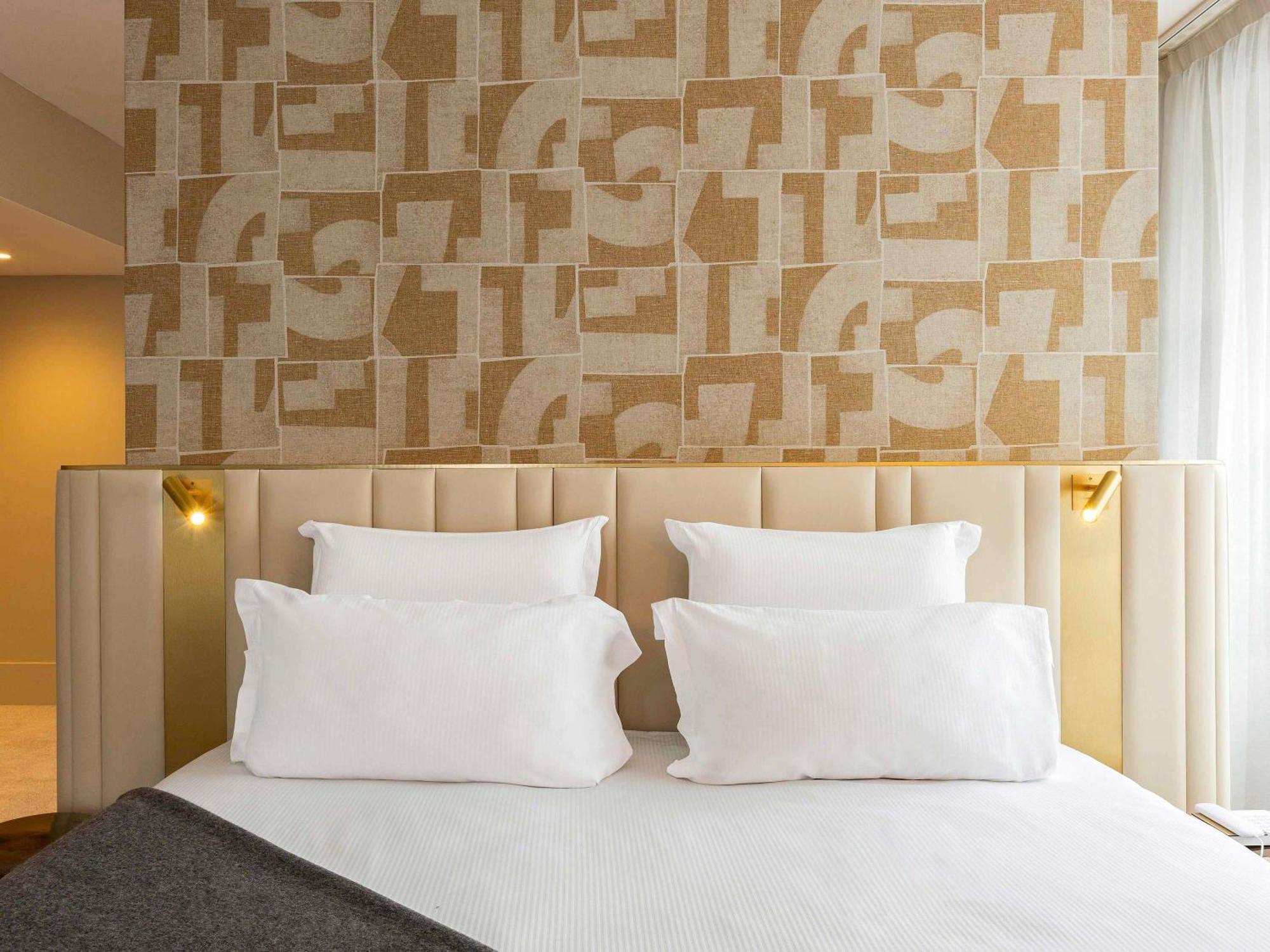 Suite One Double Two Twin Beds