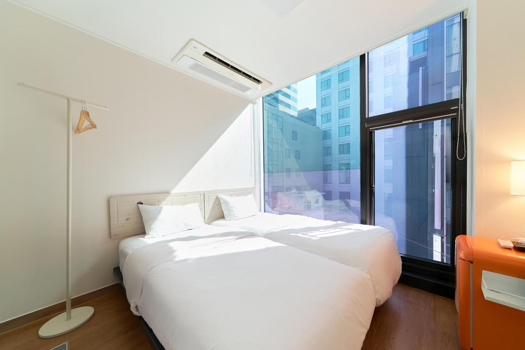 Economy Twin Room