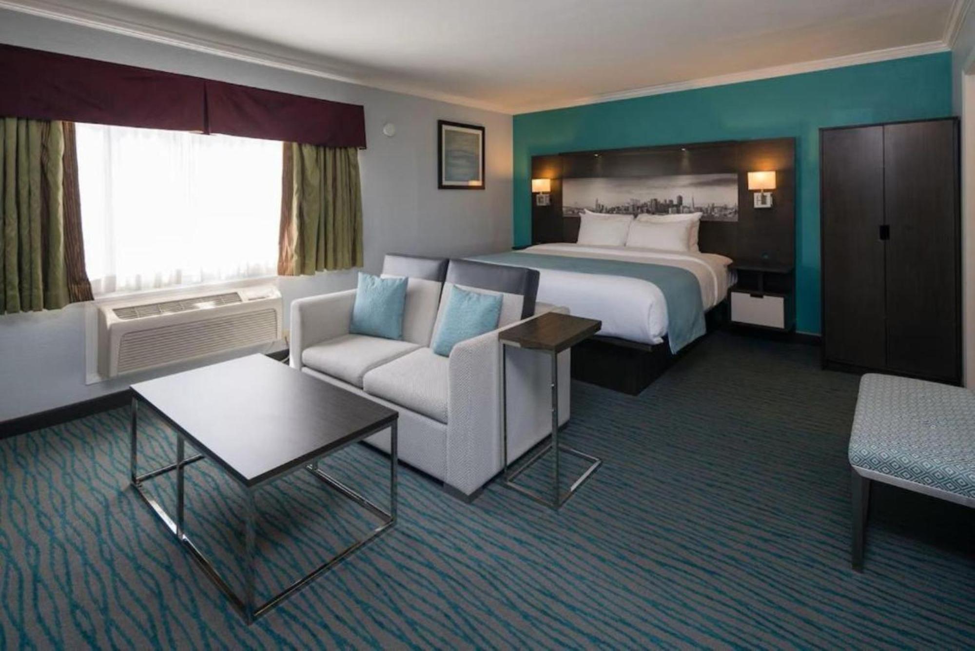 King Room with Spa Bath