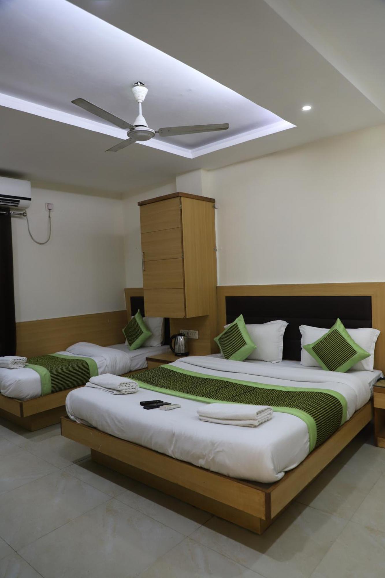 Superior Triple Room