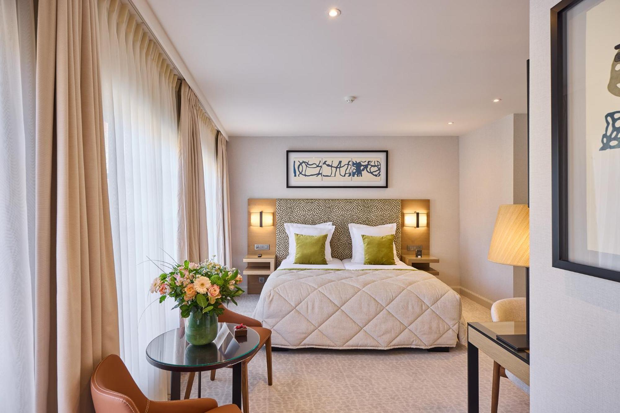 Luxury Room