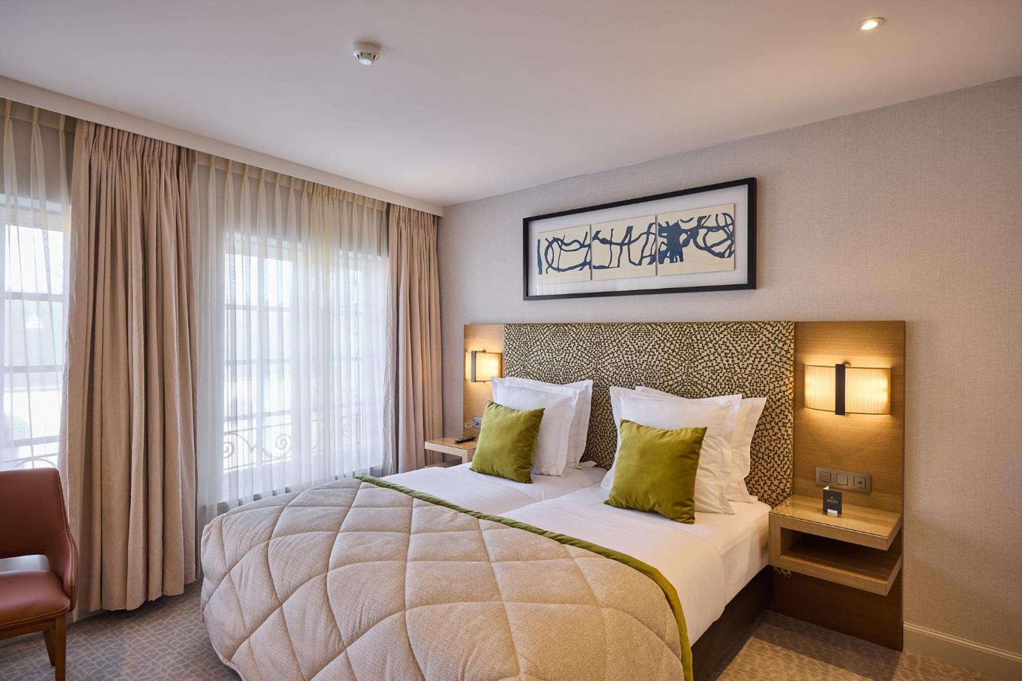 Luxury Room