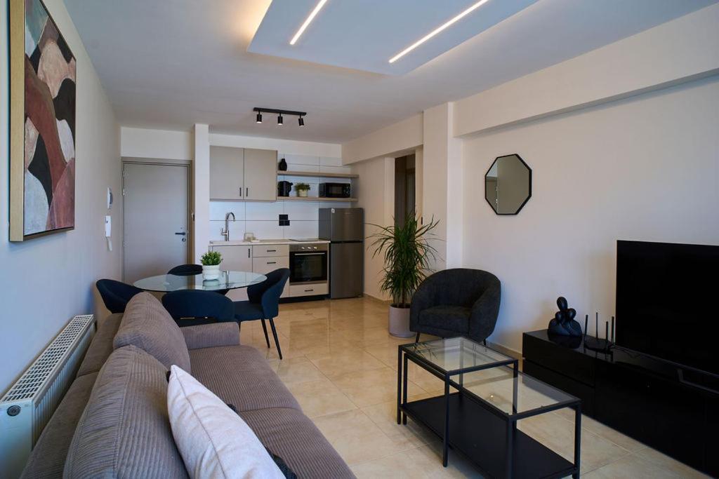Deluxe One-Bedroom Apartment