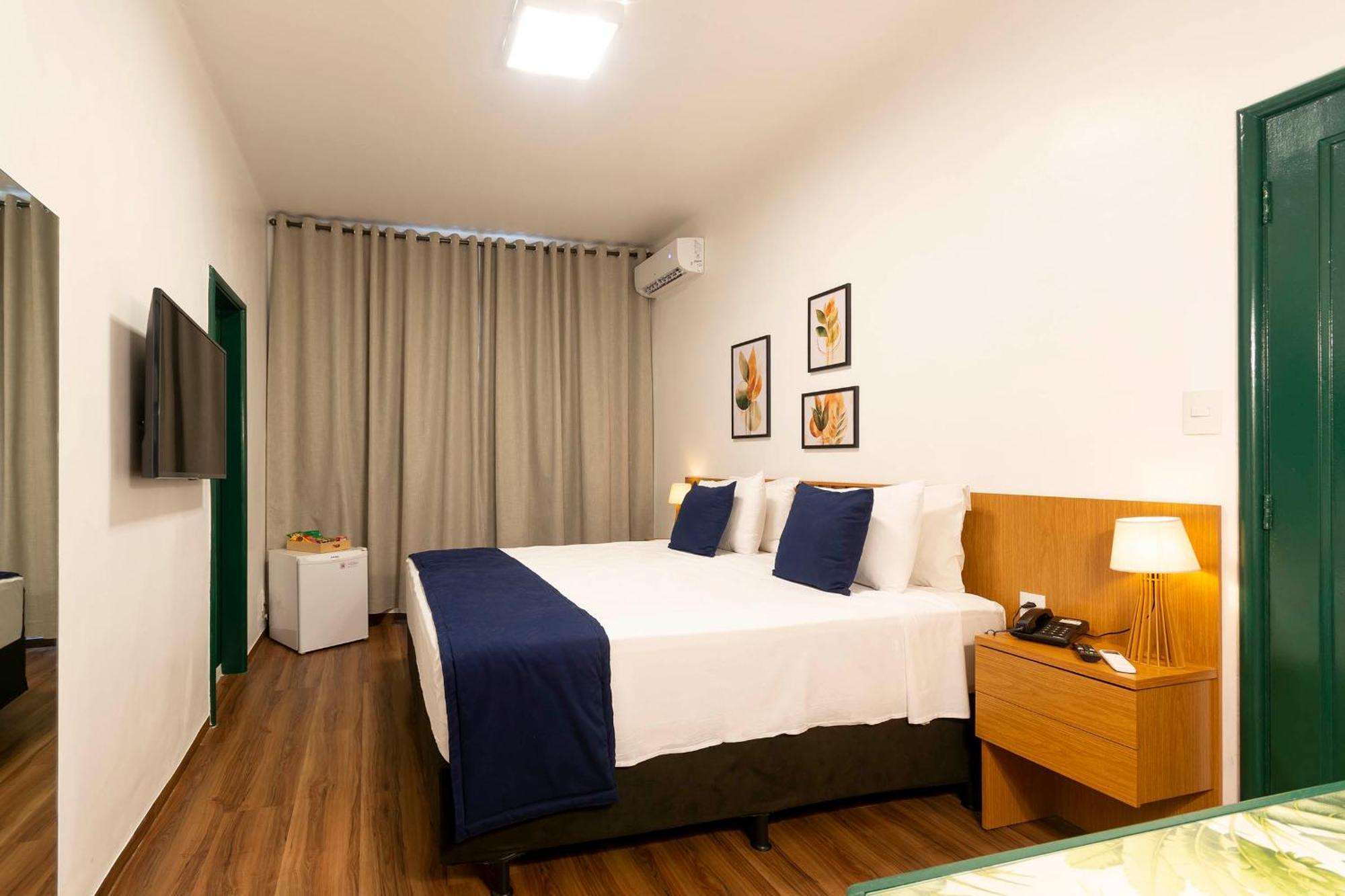 Double Room with 1 Double Bed