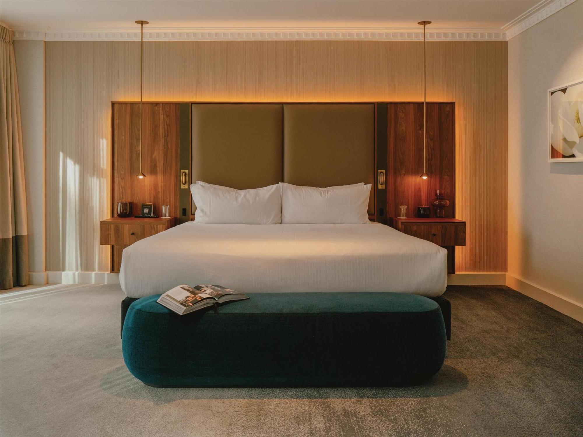 Premier King Suite
