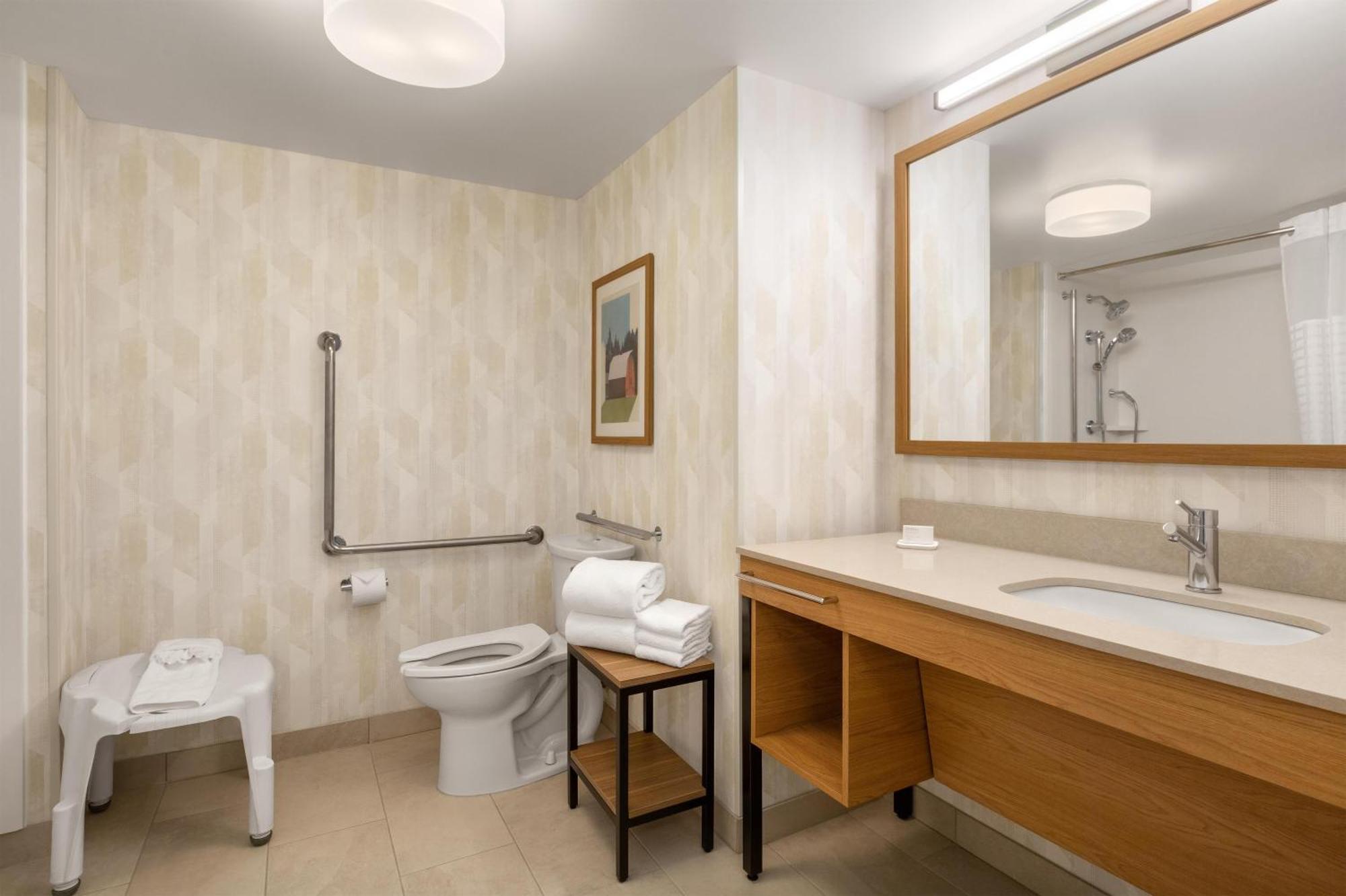 Queen Room with Two Queen Beds - Disability Access/Non-Smoking