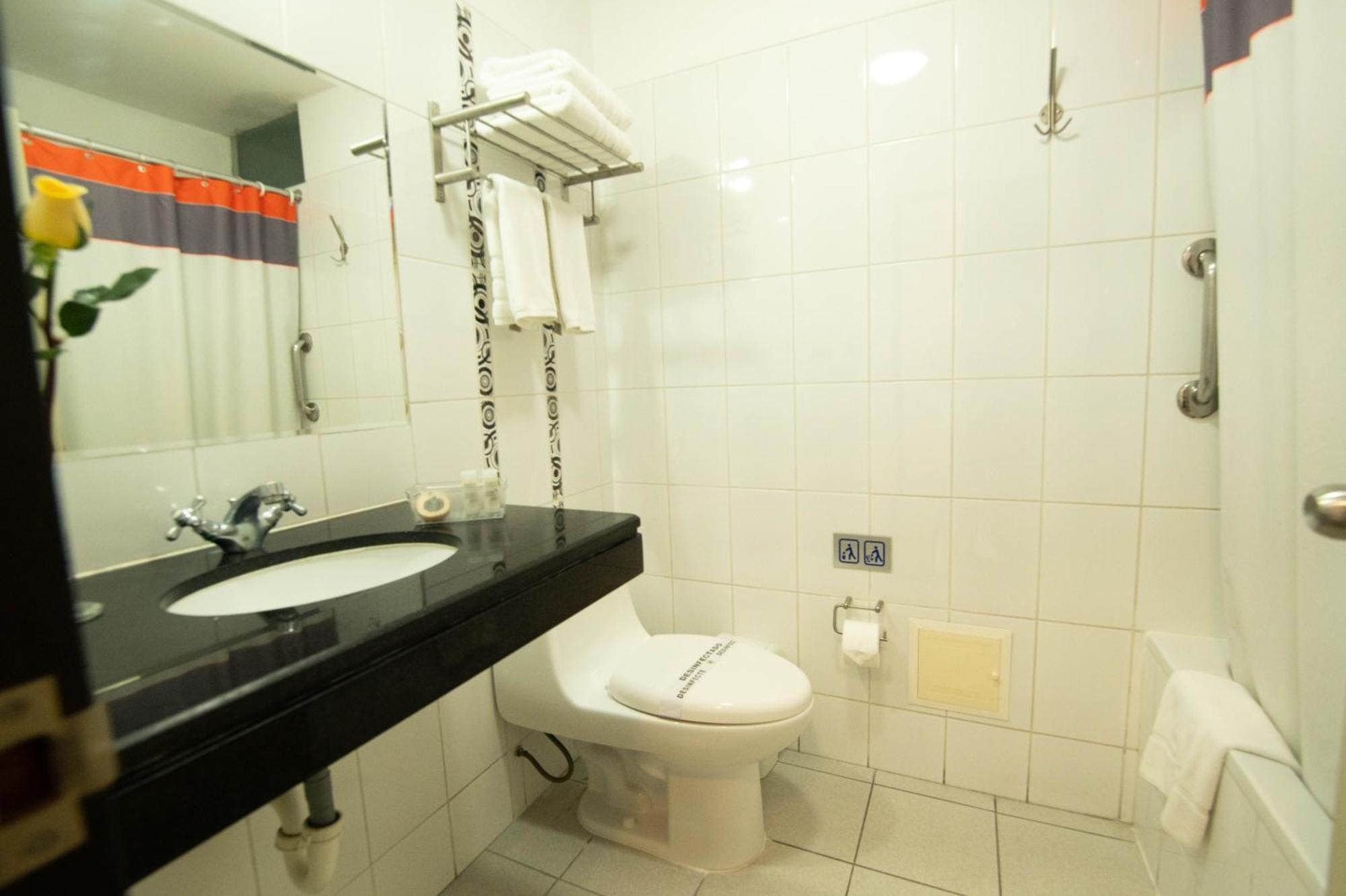 Double Room,1758311182:JPEG