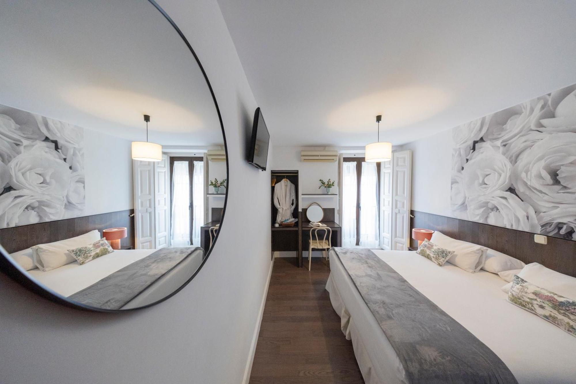 Superior Double or Twin Room,1758313615:JPEG