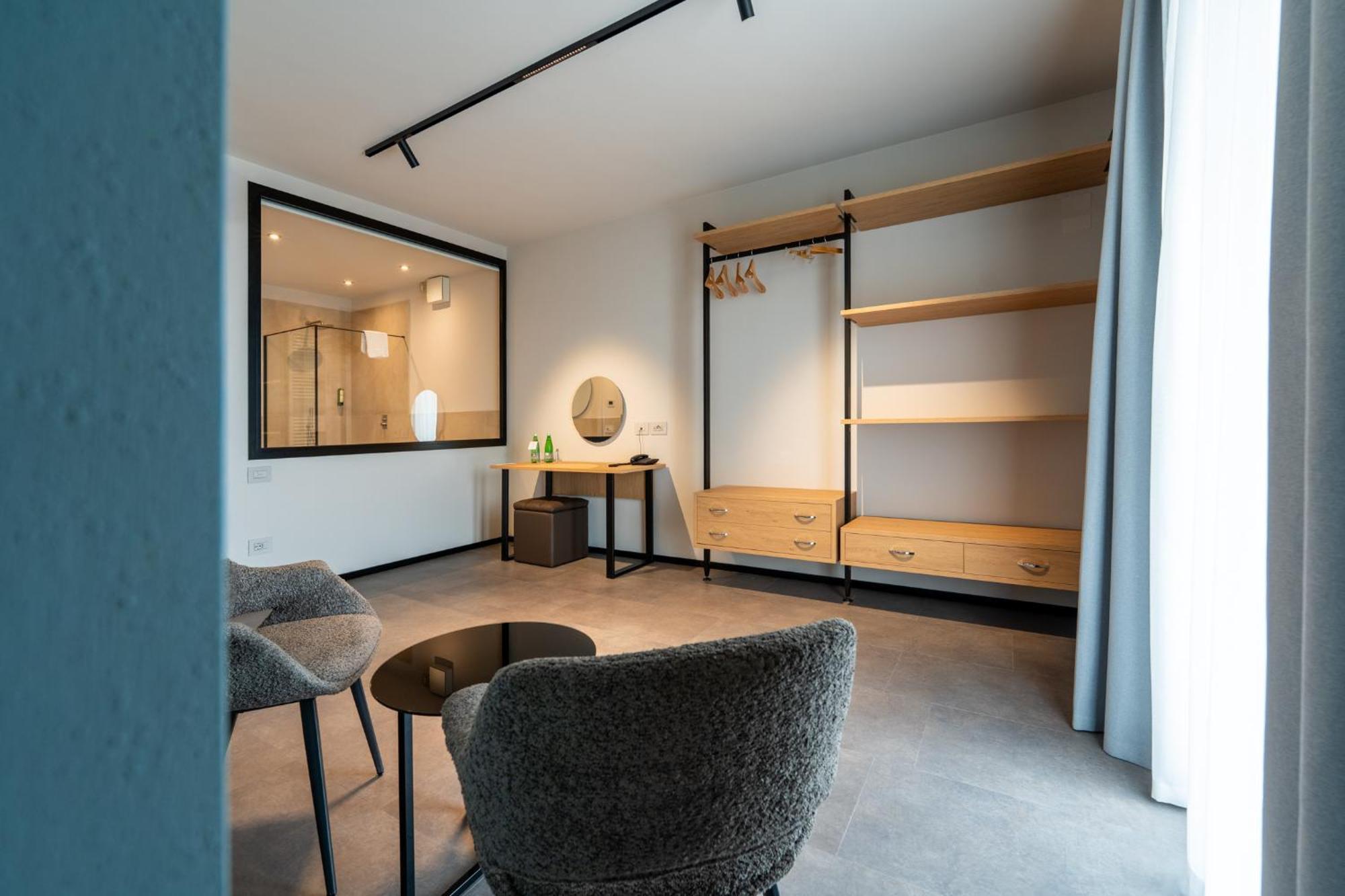 King Suite with Spa Bath
