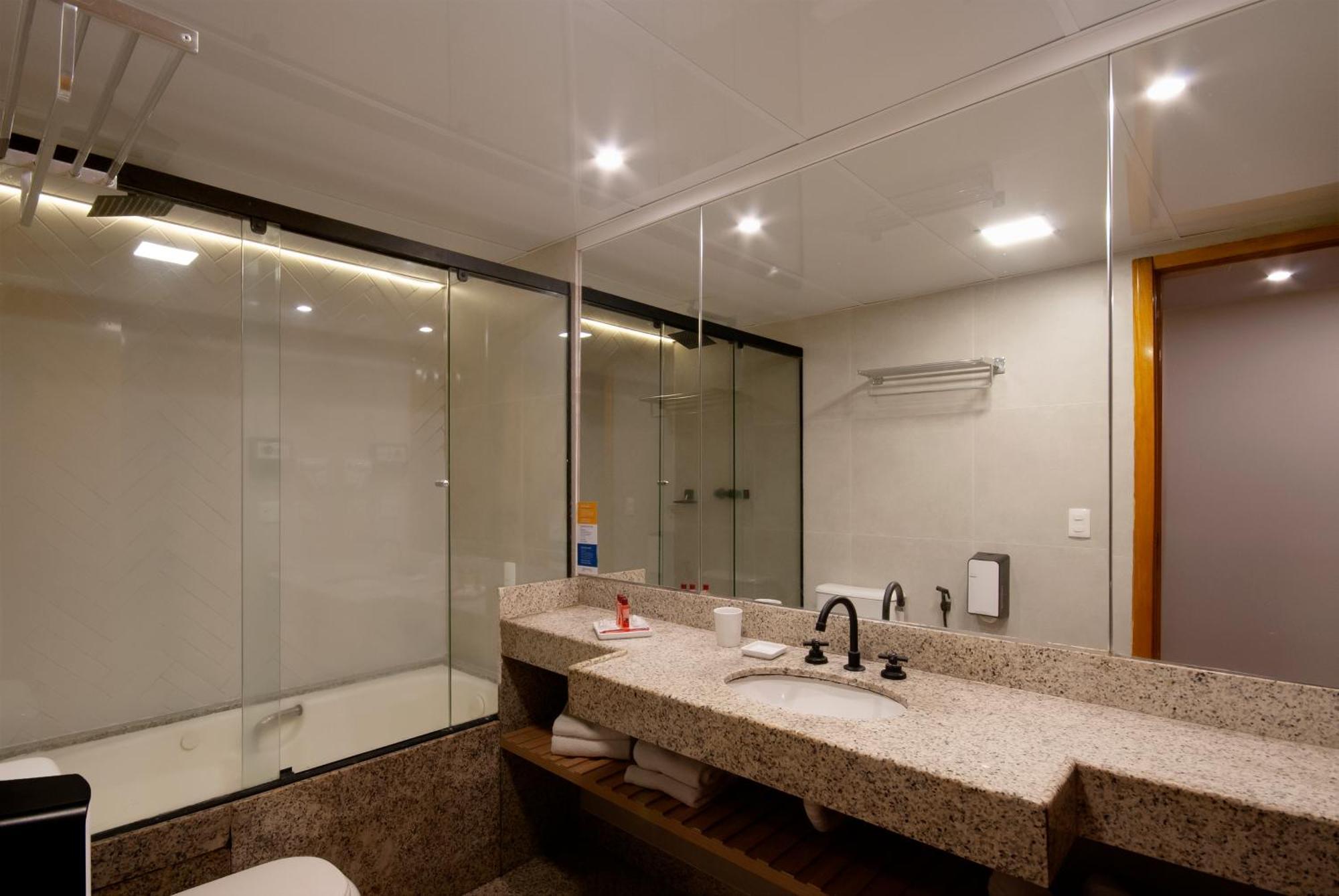 Deluxe Double or Twin Room with Spa Bath