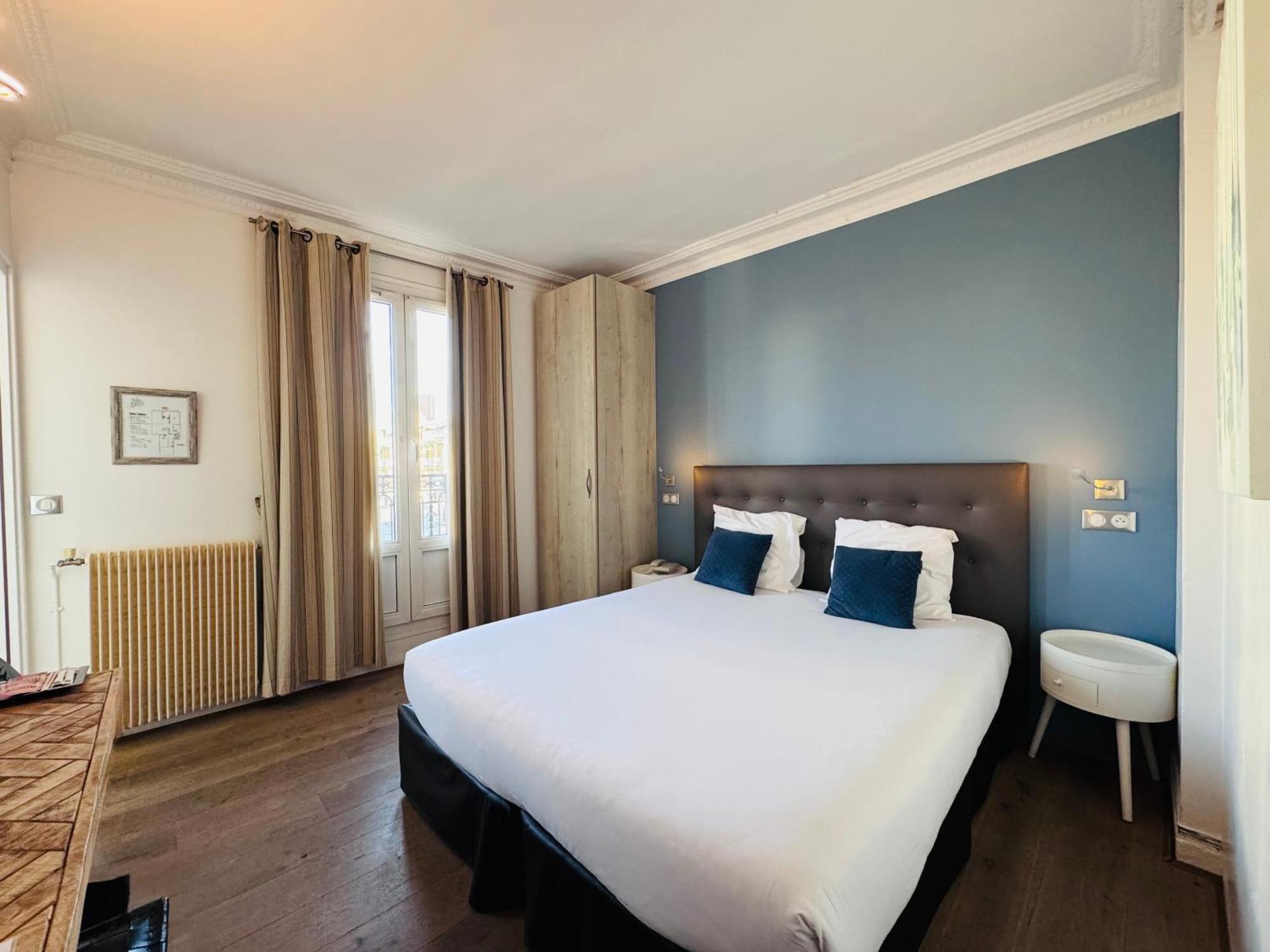 Chambre Double supérieur Balcon Vue sur Tour Eiffel