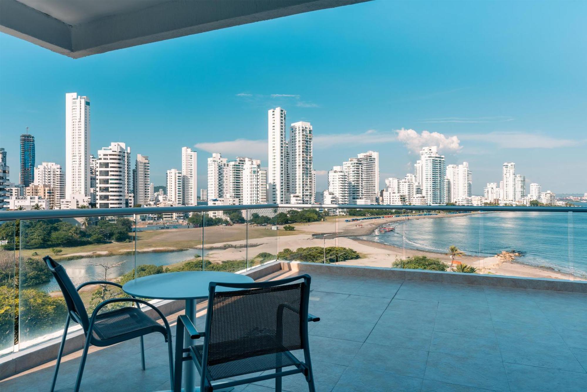 Two Queen Suite Parlor City View