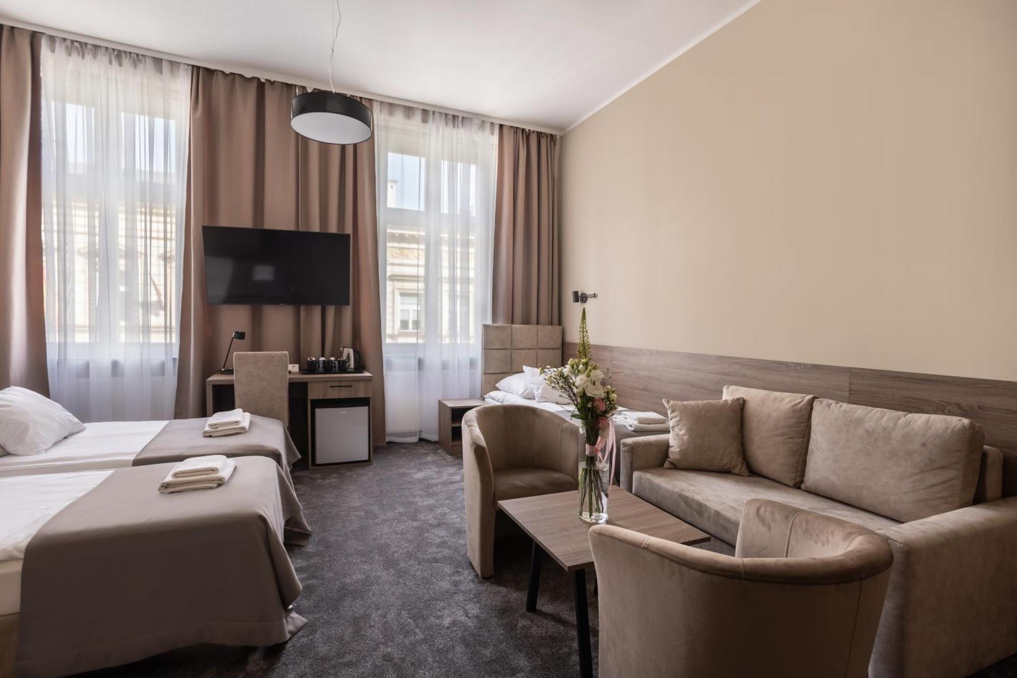 Comfort Triple Room