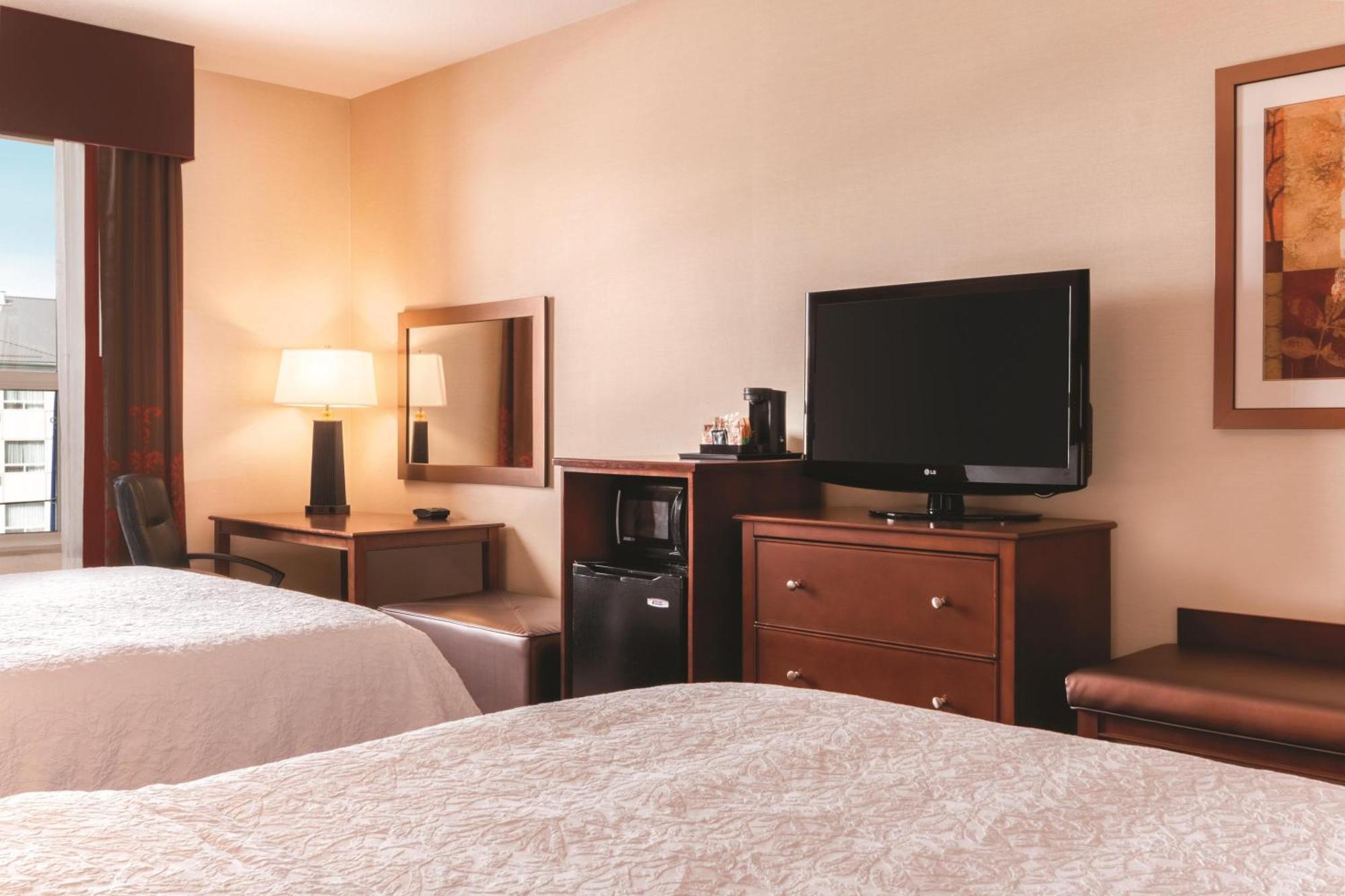 Room with Two Queen Beds - Non-Smoking