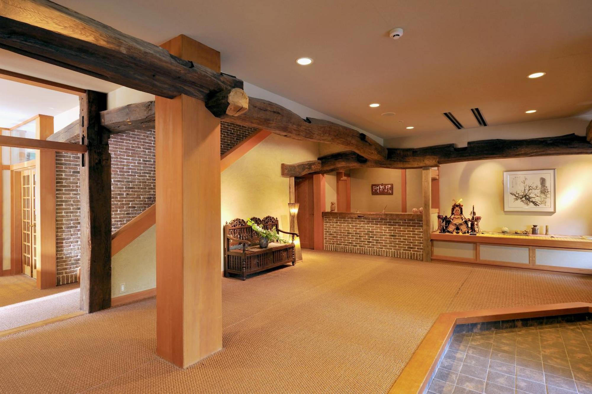Japanese-Style Room