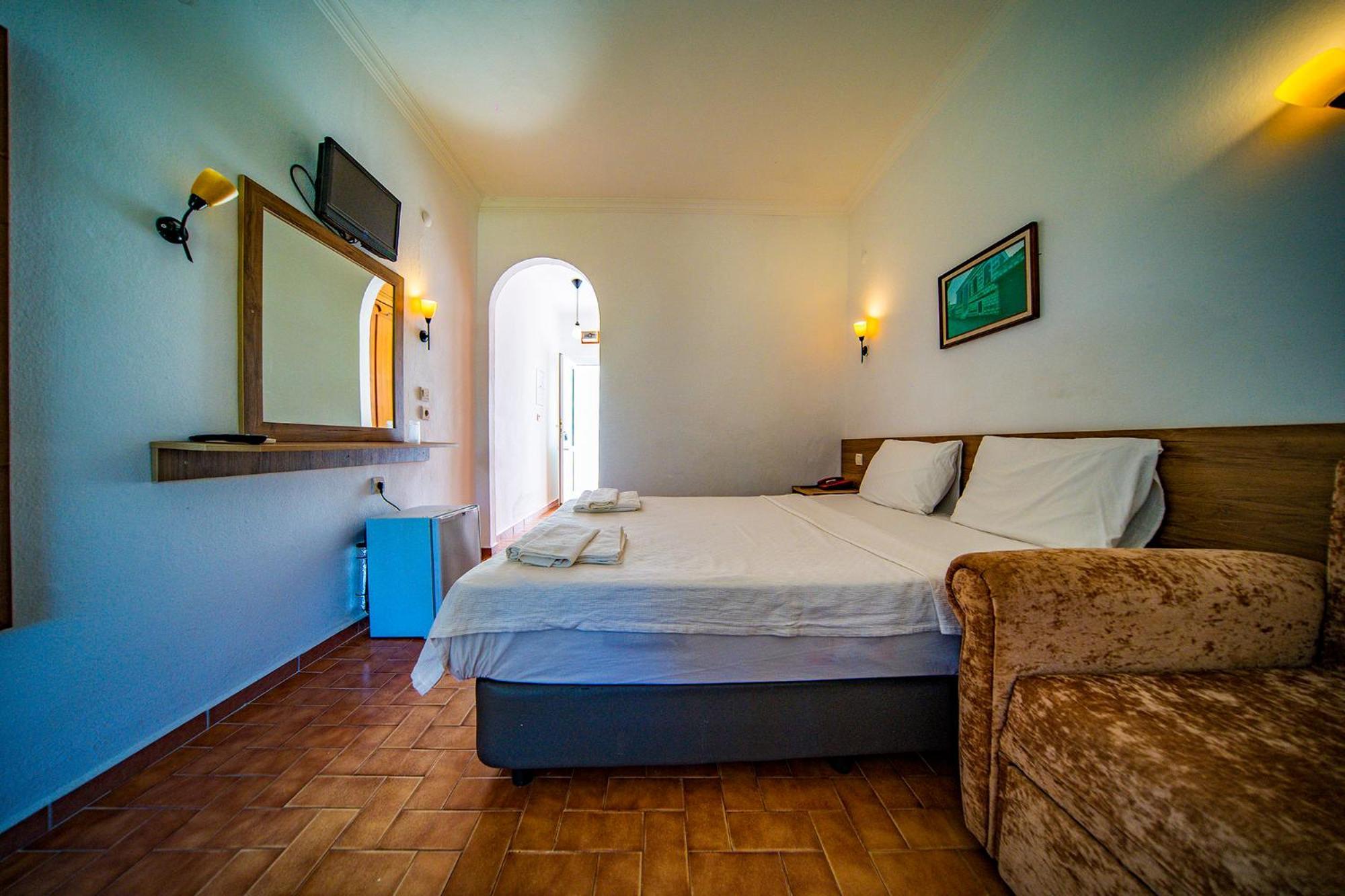 Standard Double or Twin Room Sea View