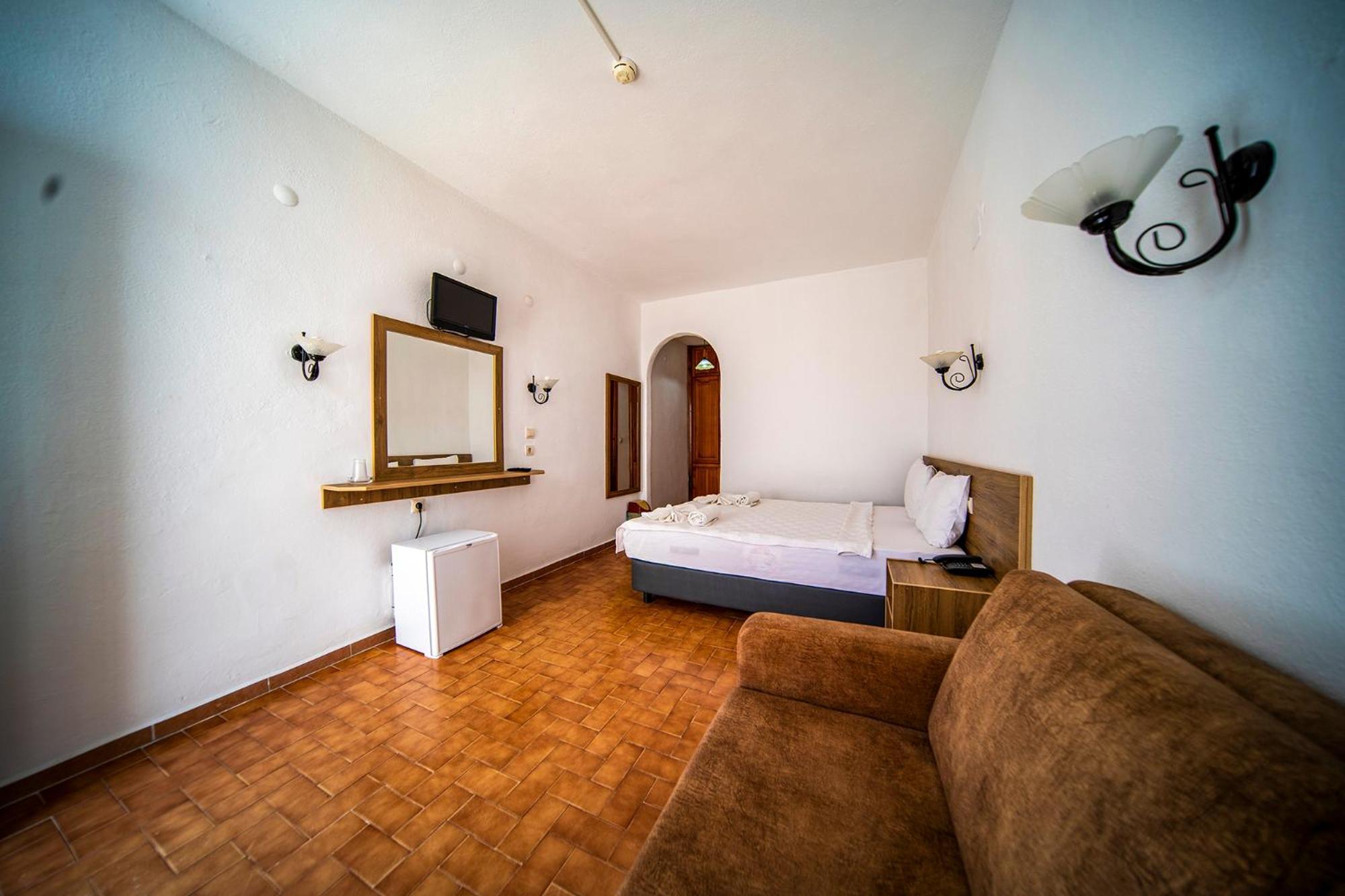 Economy Double Room
