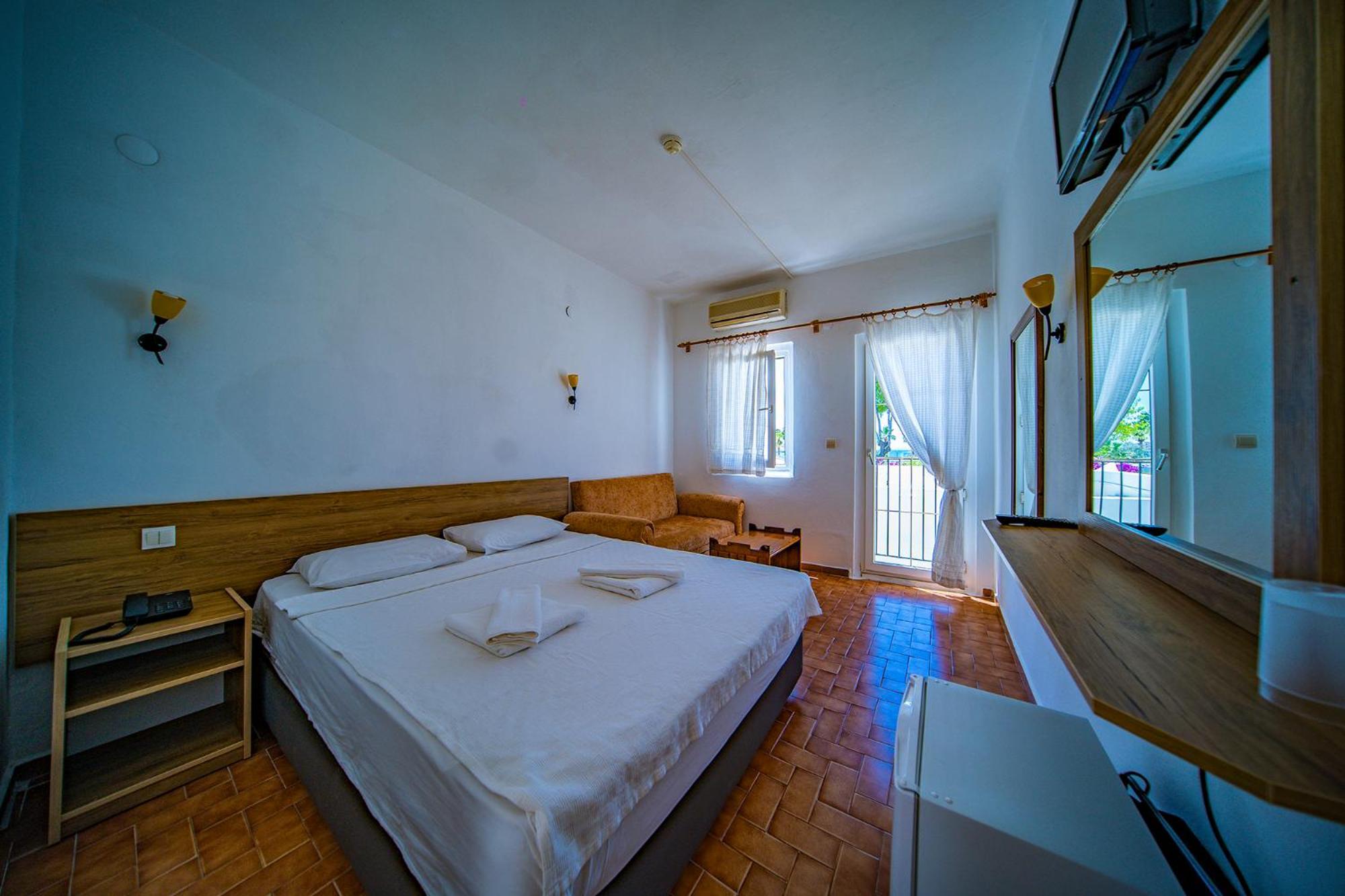 Standard Double or Twin Room Sea View