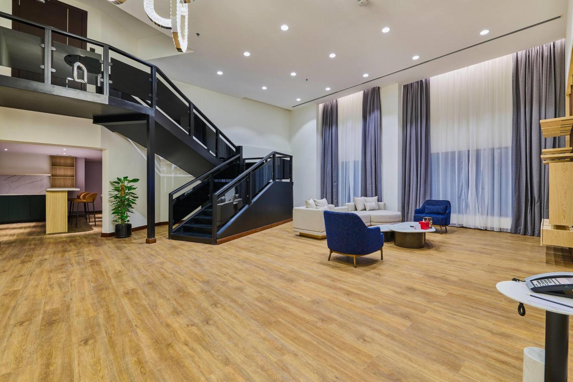 One-Bedroom Penthouse King Suite City View