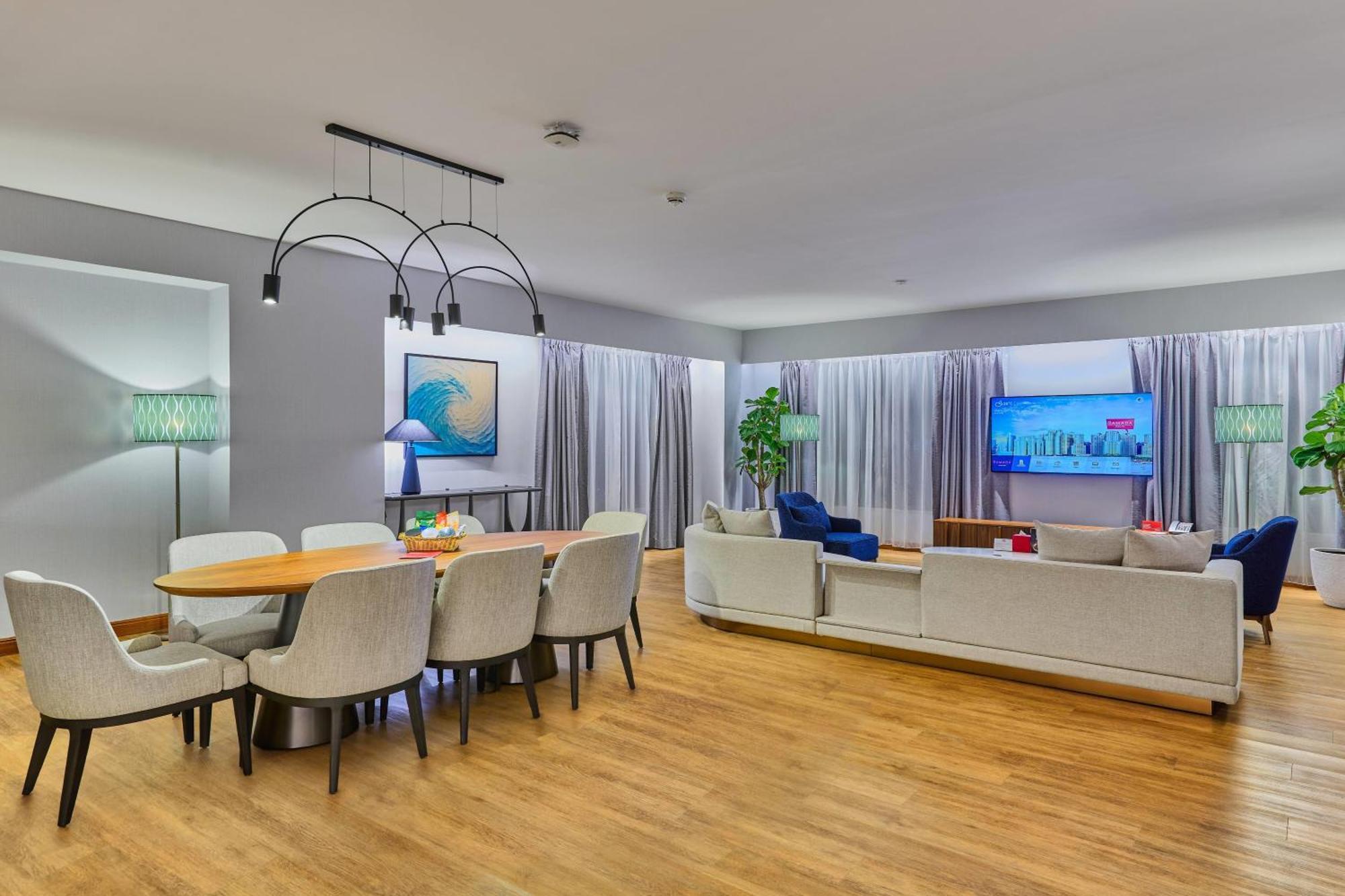 Two-Bedroom Penthouse Suite Terrace