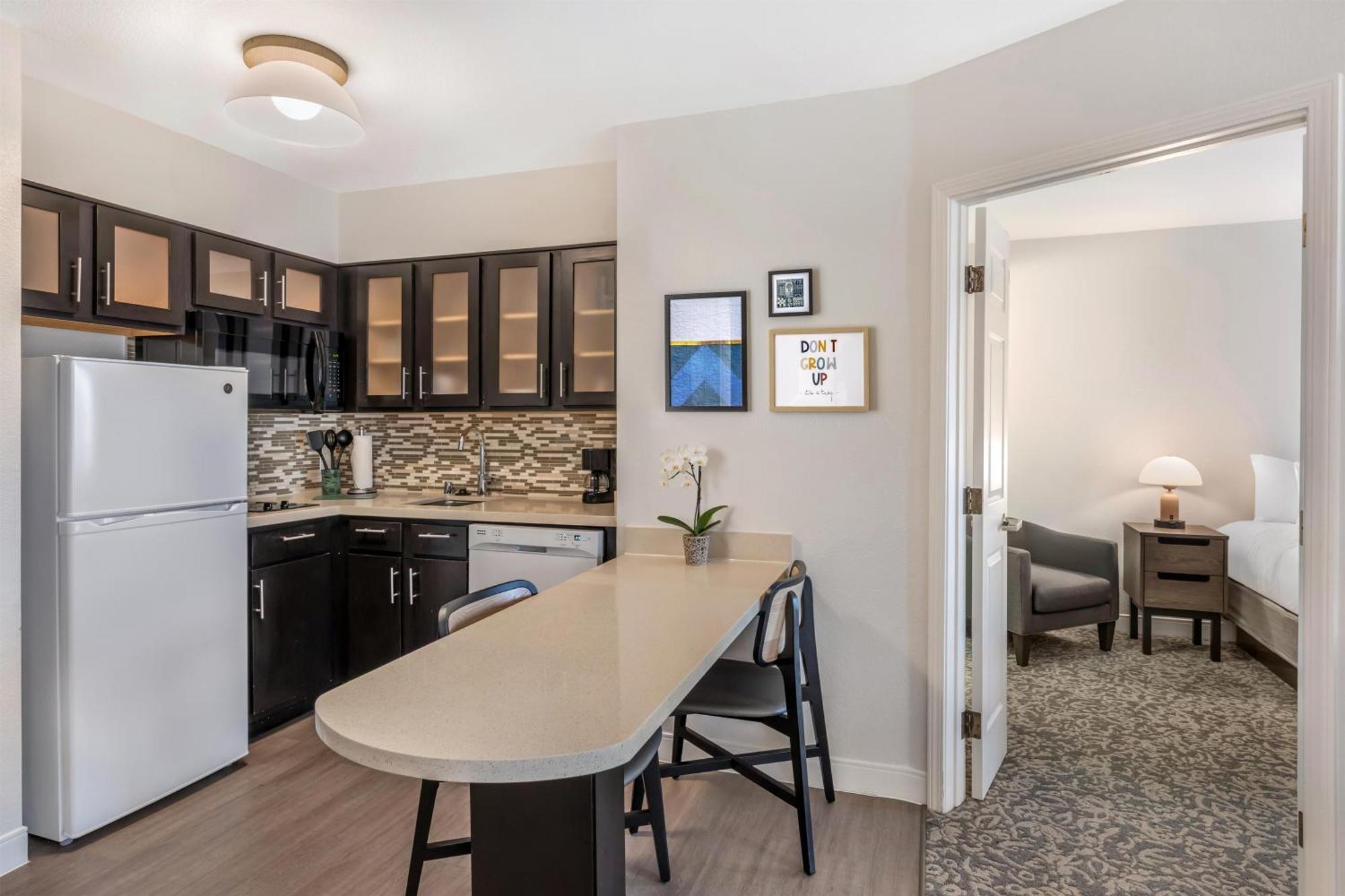One-Bedroom King Suite