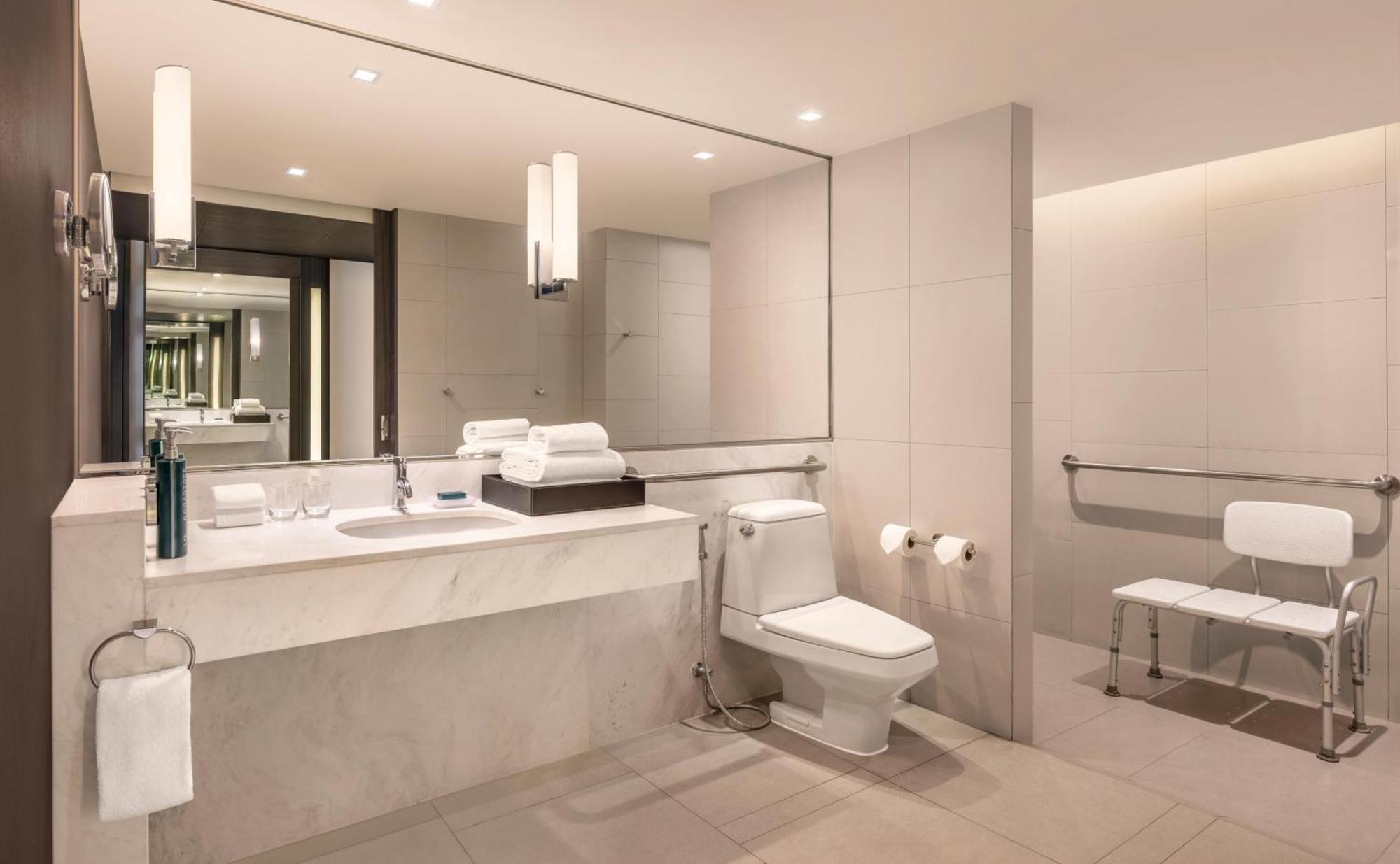 King Room - Mobility Accessible