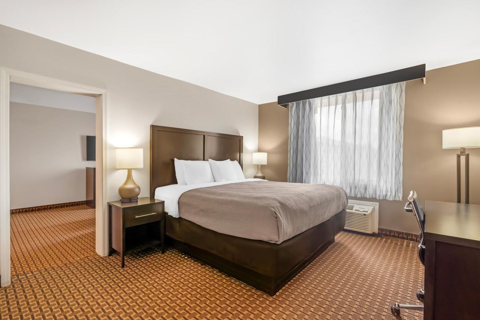 King Suite with Sofa Bed - Non Smoking