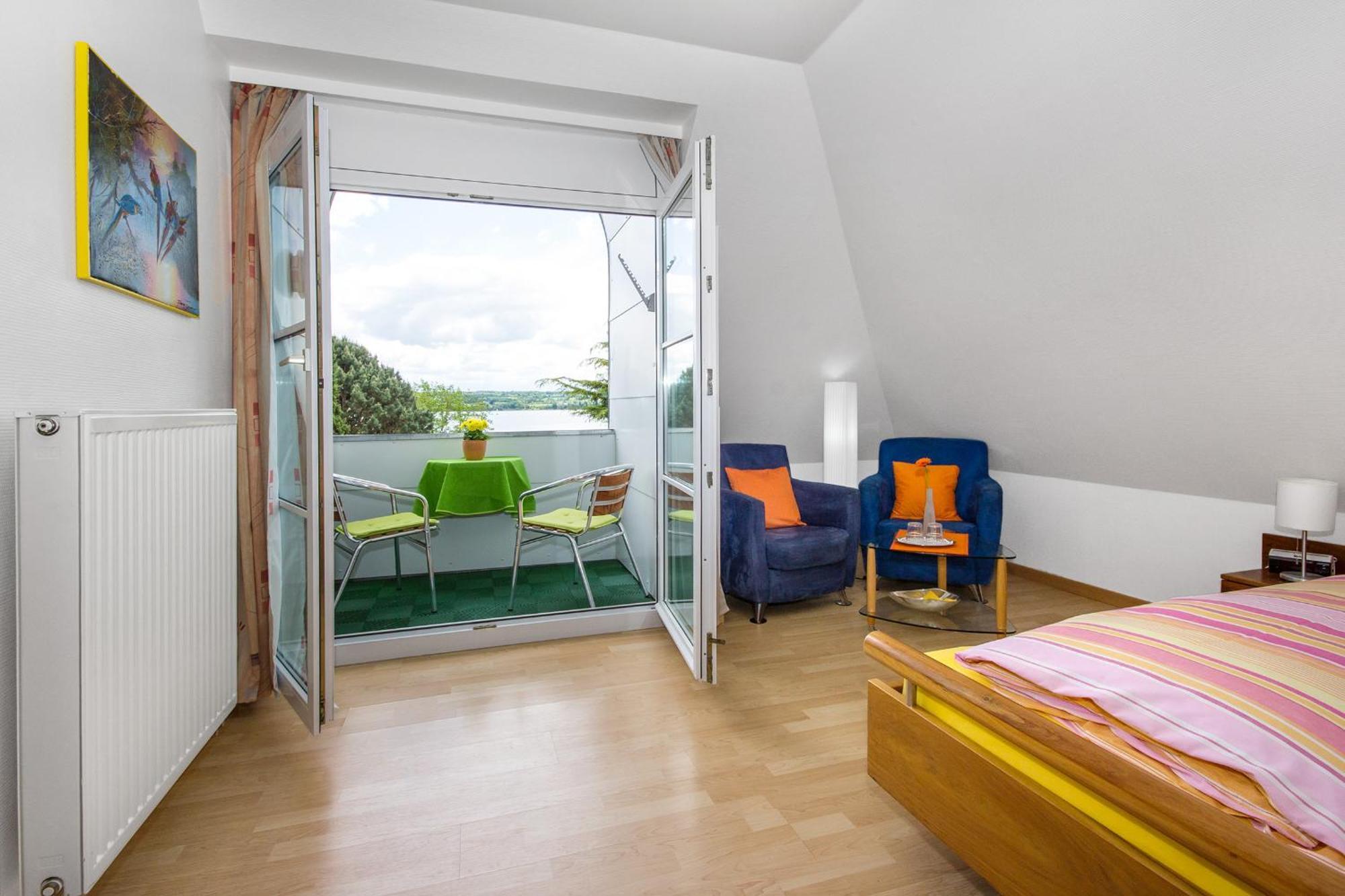 Standard Doppelzimmer mit Seeblick