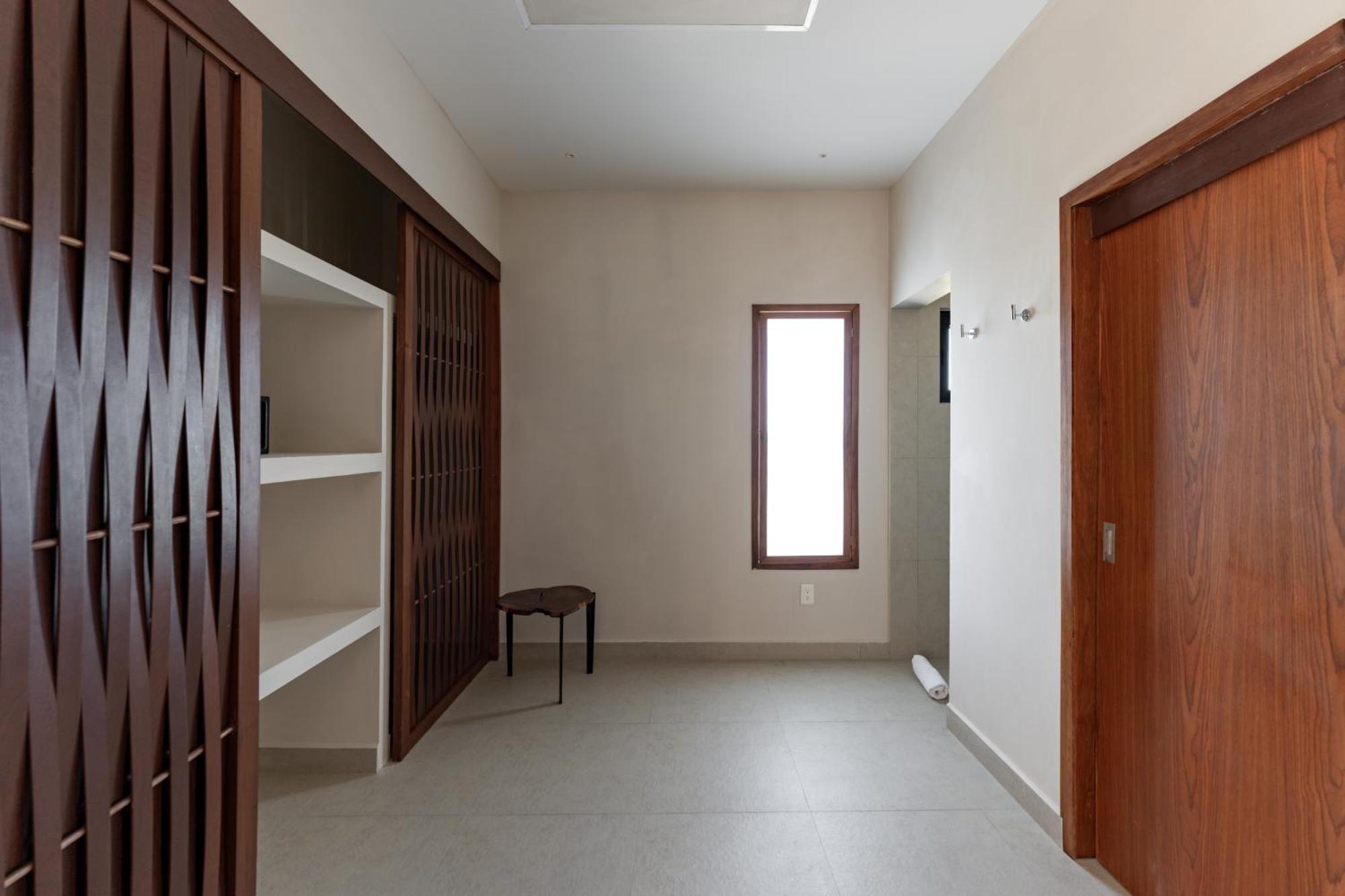 Three-Bedroom Apartment Sea View