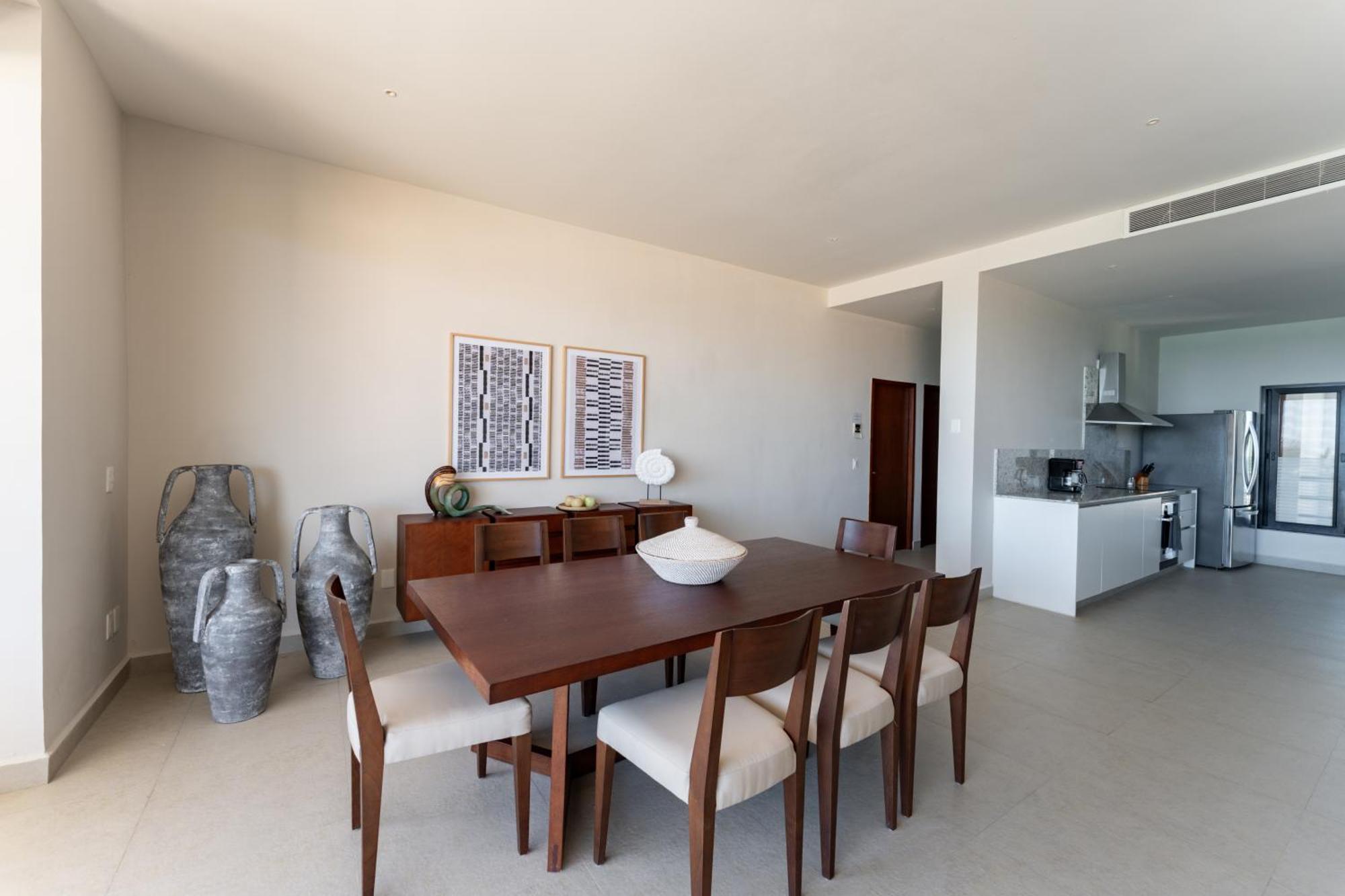 Three-Bedroom Apartment Sea View