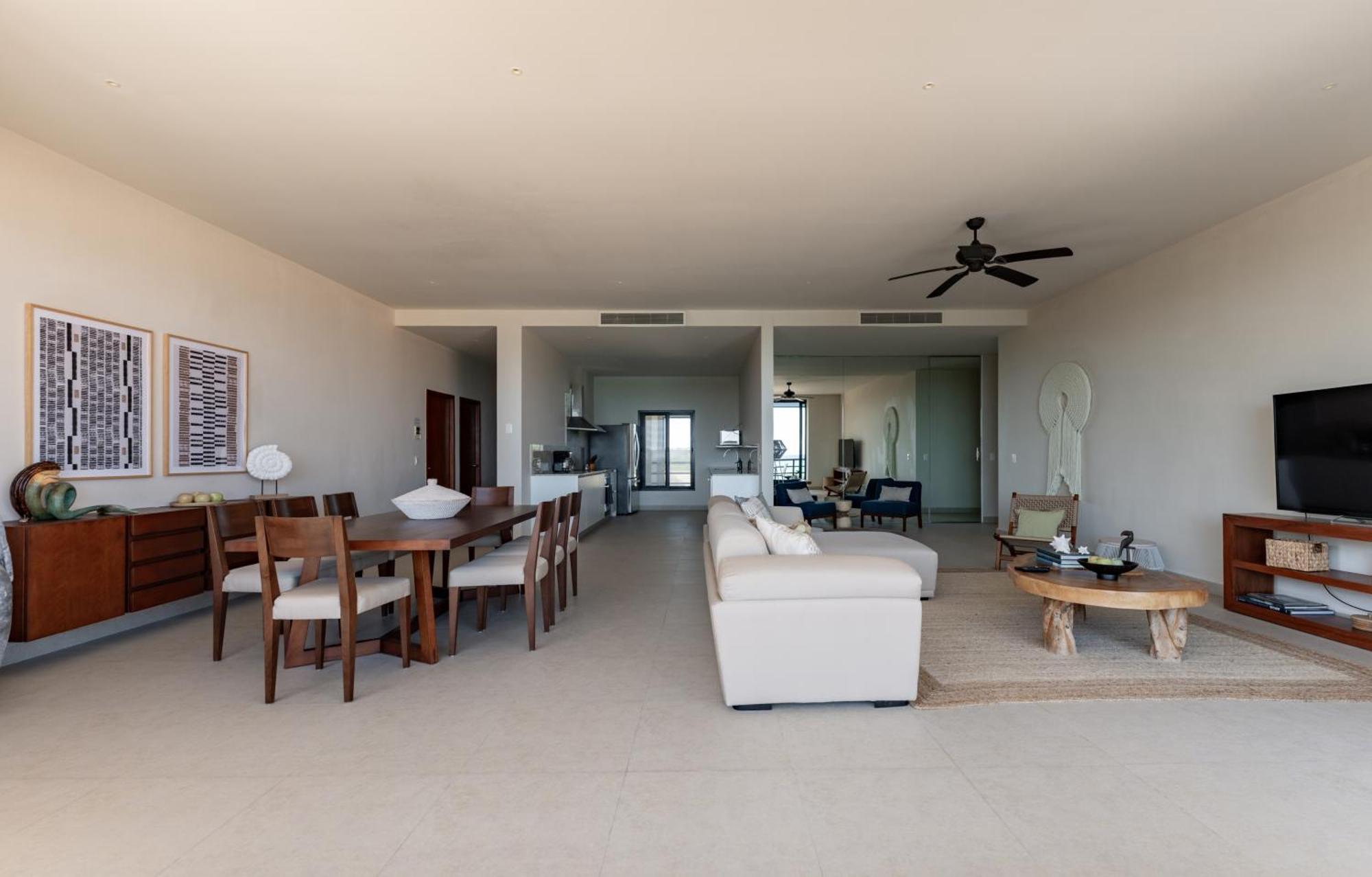 Three-Bedroom Apartment Sea View
